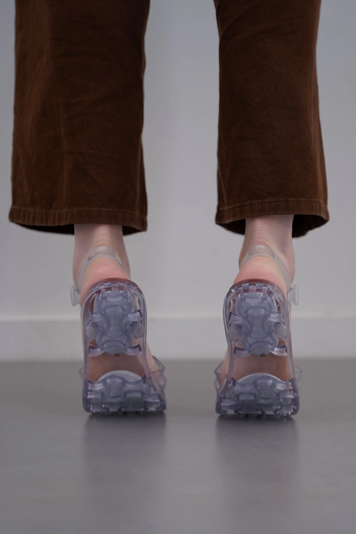 90'S JELLY SANDALS - Image 5