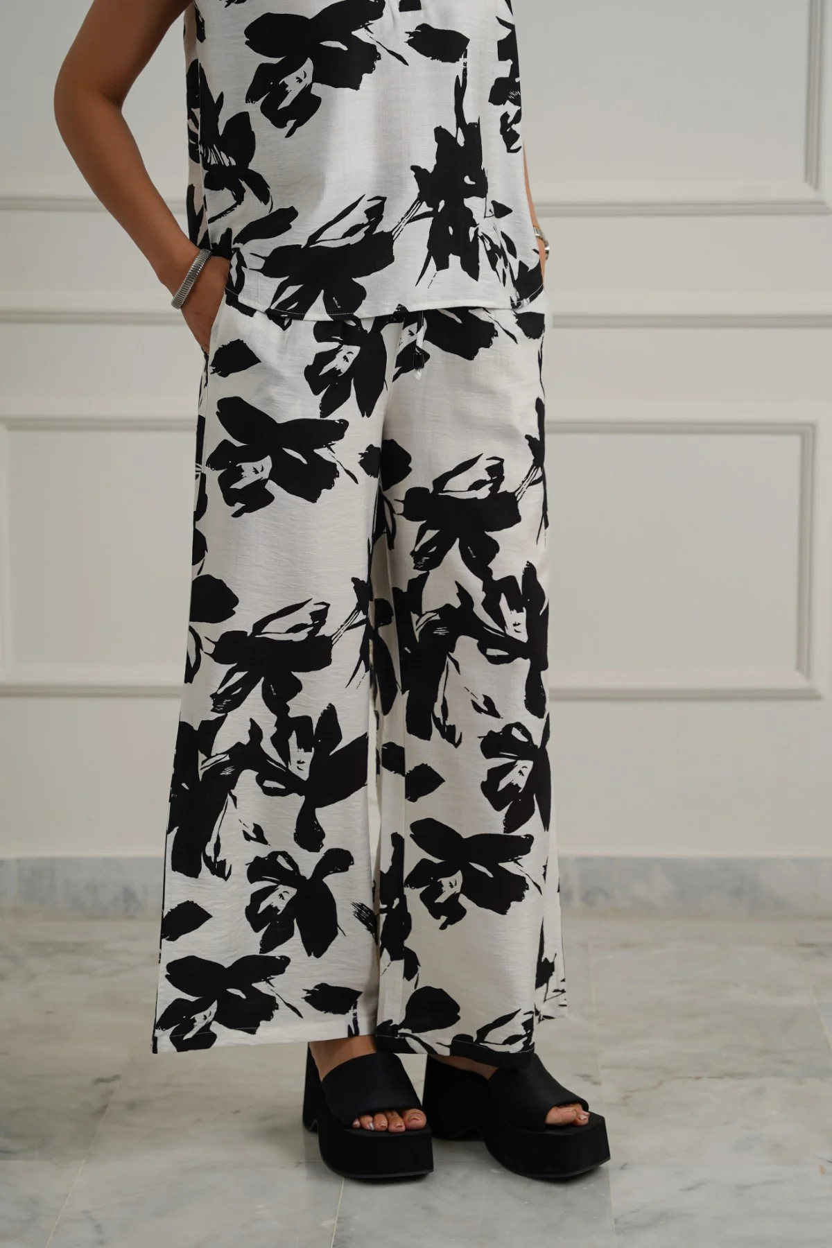 ABSTRACT RESORT PANTS - Image 5