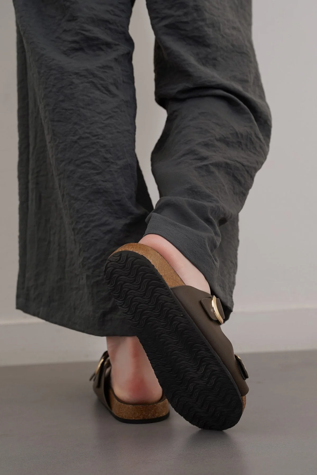 ADJUSTABLE CUSHIONED SLIDES - Image 3