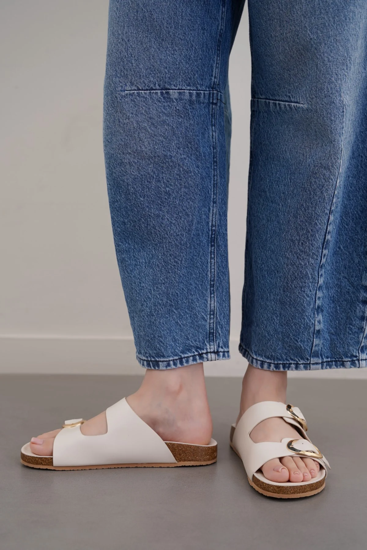 ADJUSTABLE CUSHIONED SLIDES - Image 4