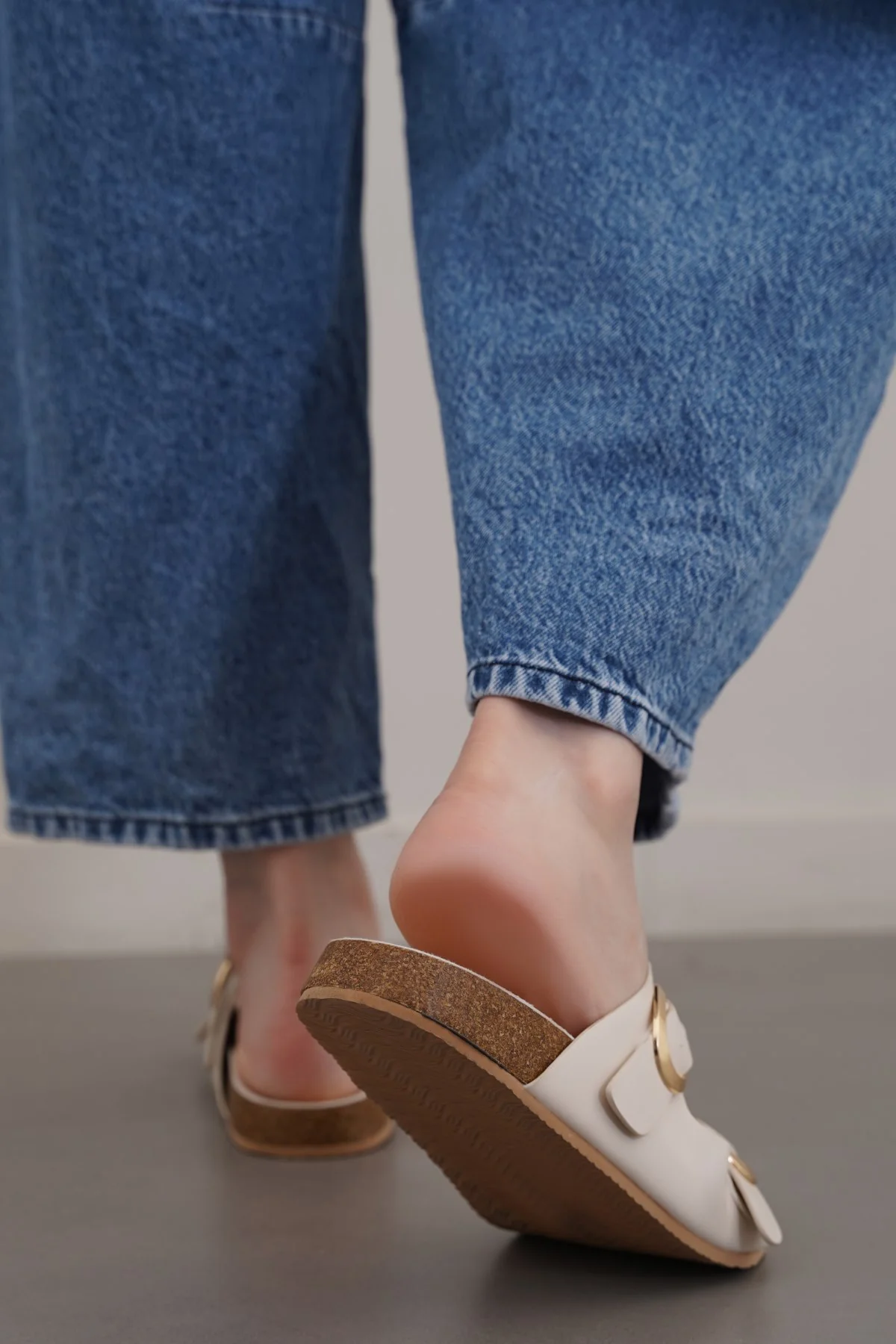 ADJUSTABLE CUSHIONED SLIDES - Image 5
