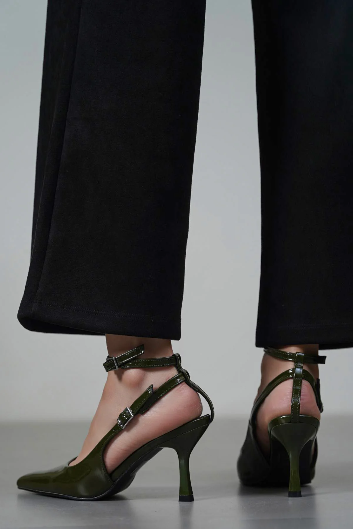 ANKLE-TIE STILETTO - Image 3
