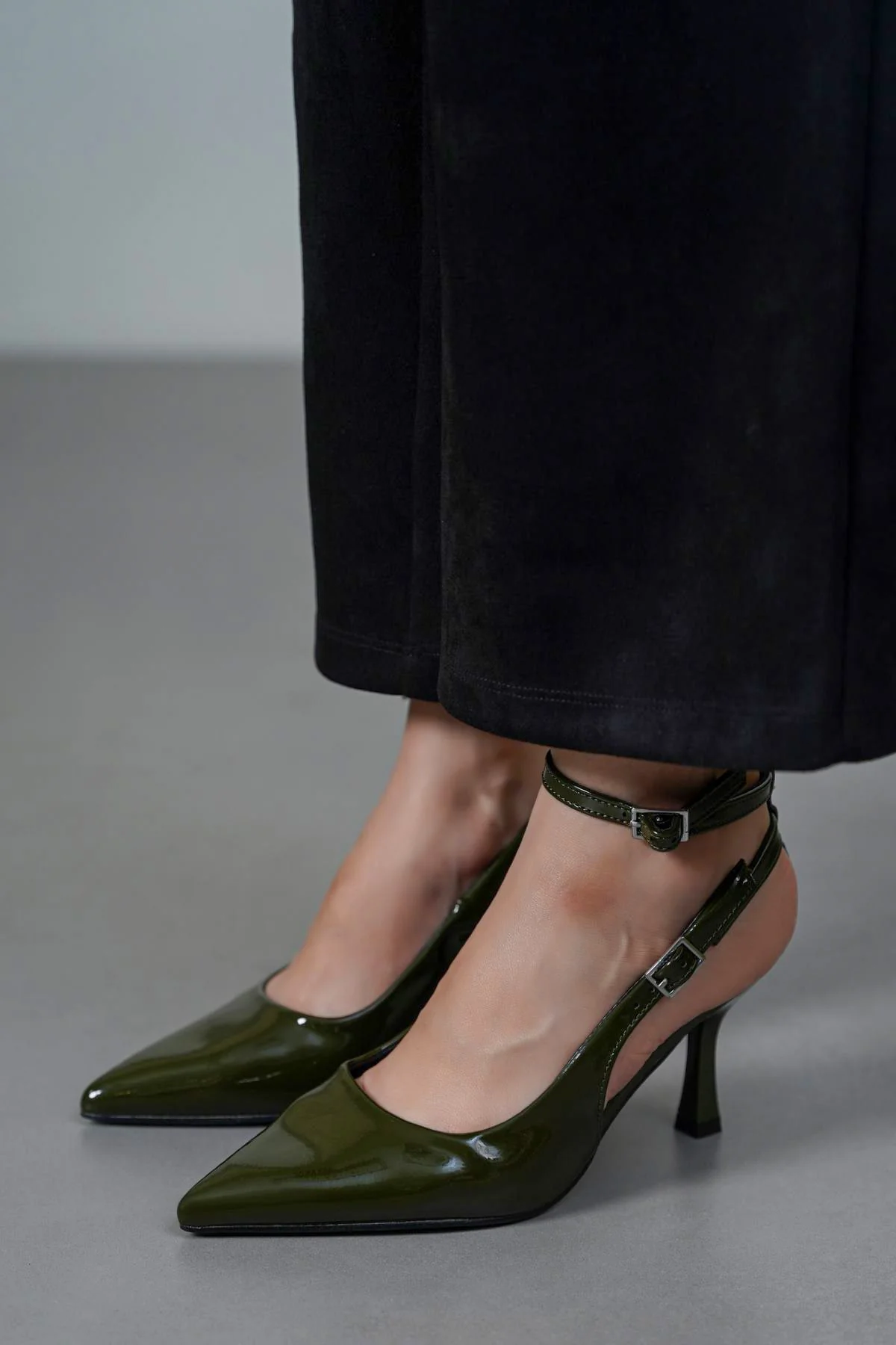 ANKLE-TIE STILETTO - Image 4