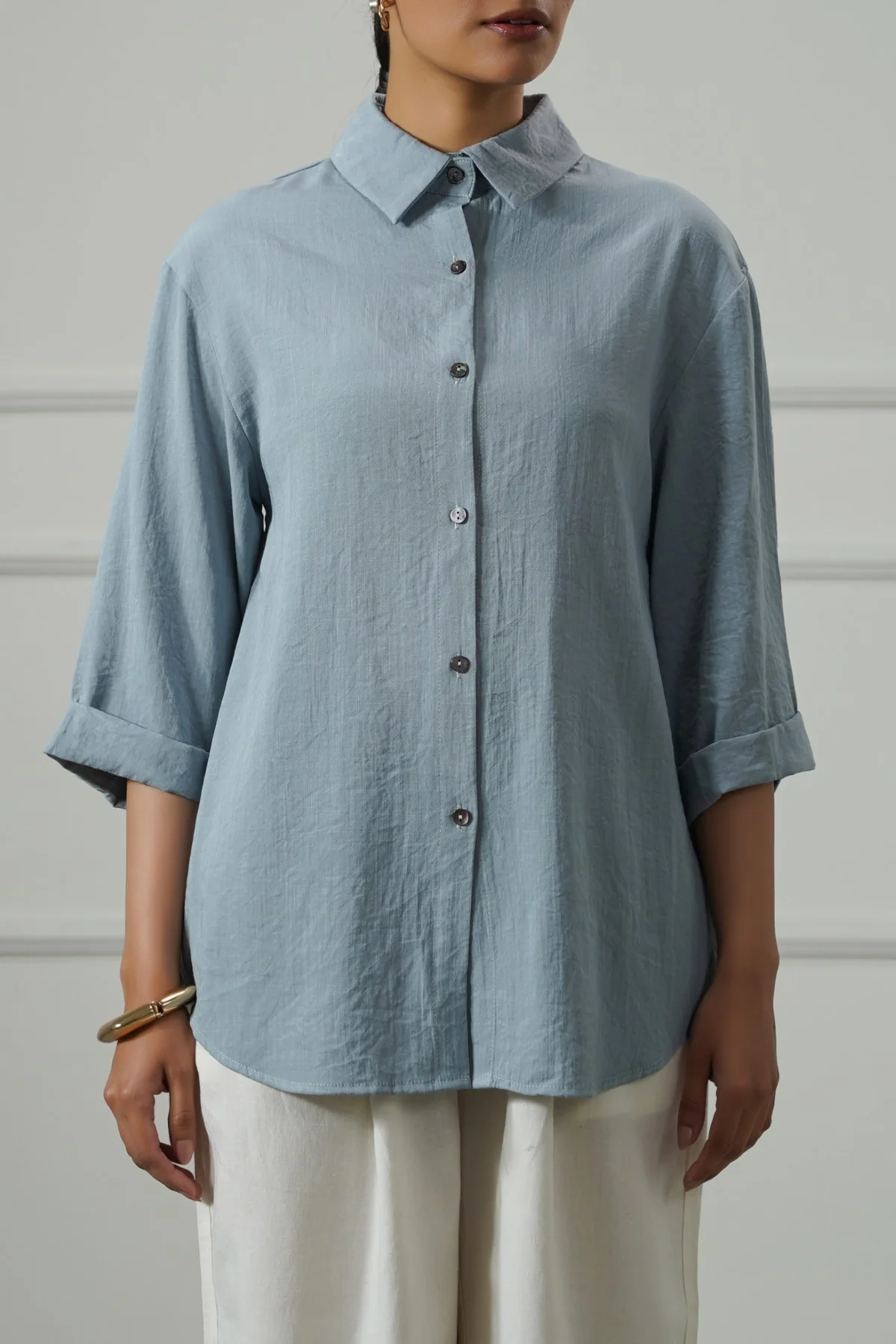 BACK SLIT BLOUSE - Image 3