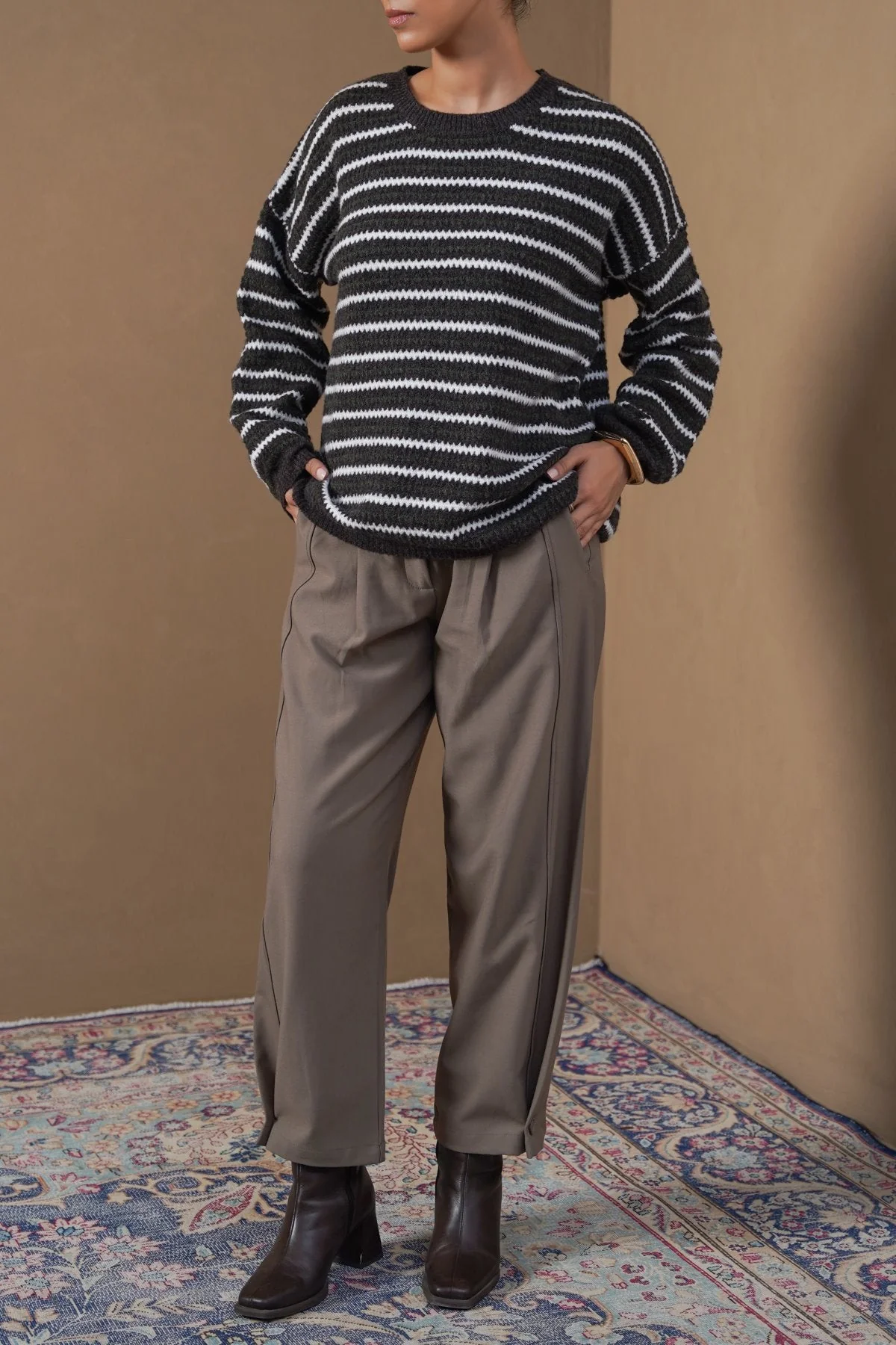 BARREL TROUSERS - Image 4