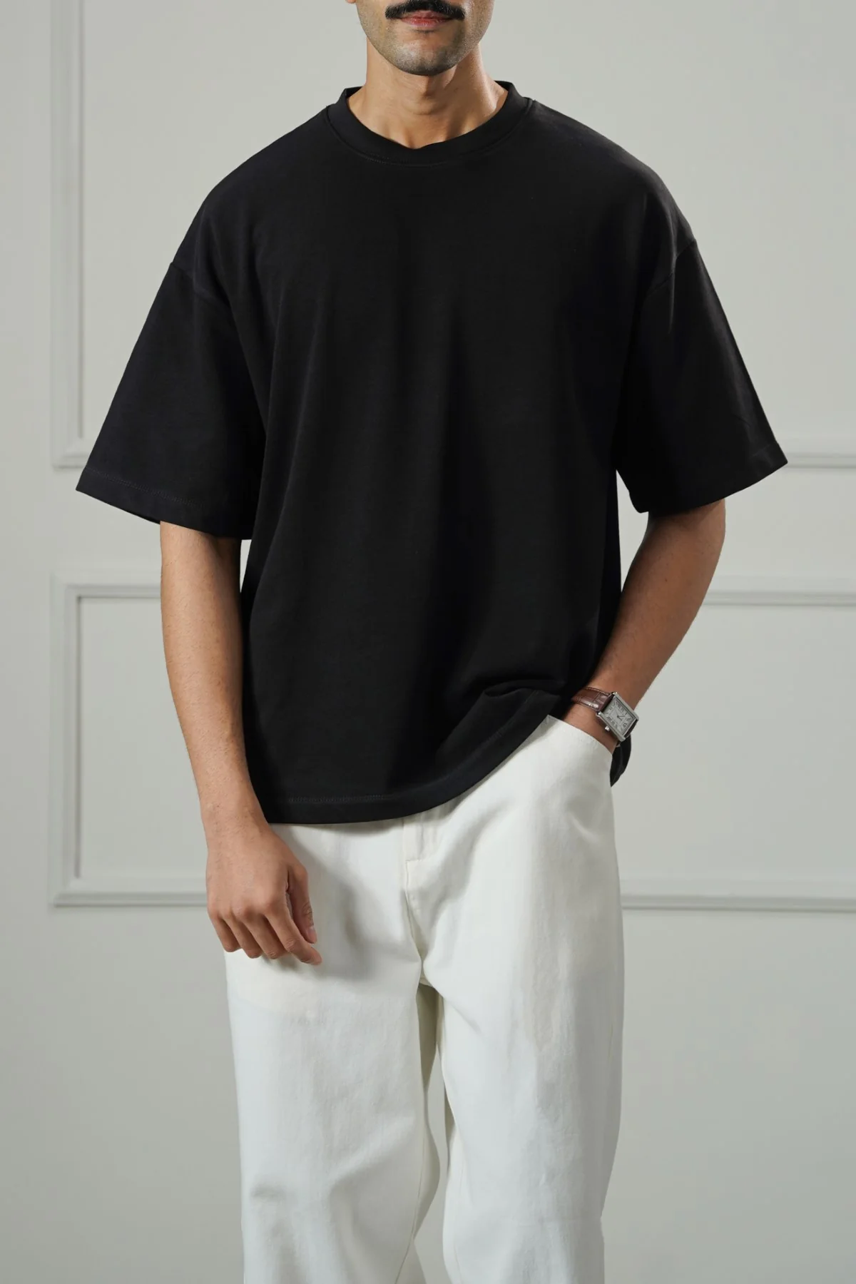 BASIC RIBBED TEE