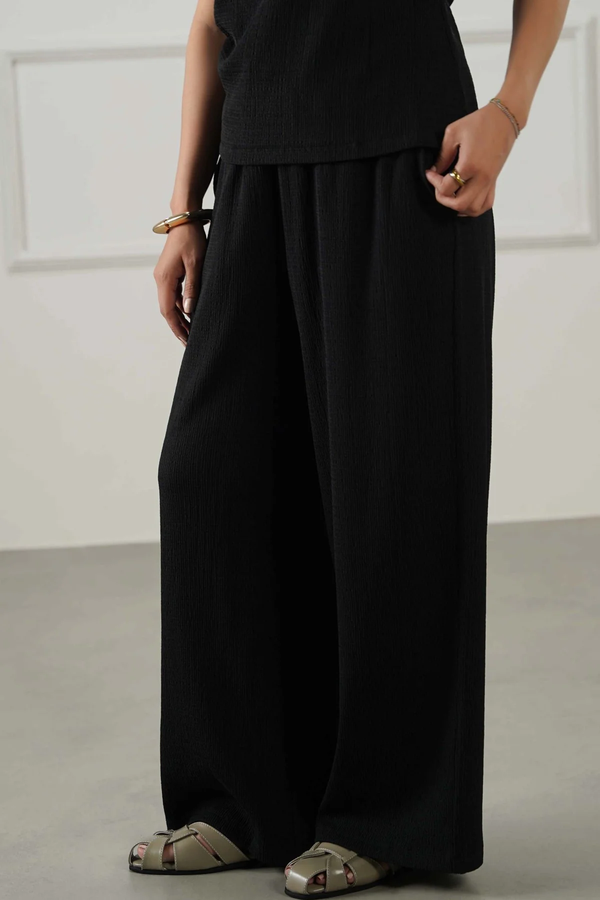 BASIC STRAIGHT PANTS - Image 4