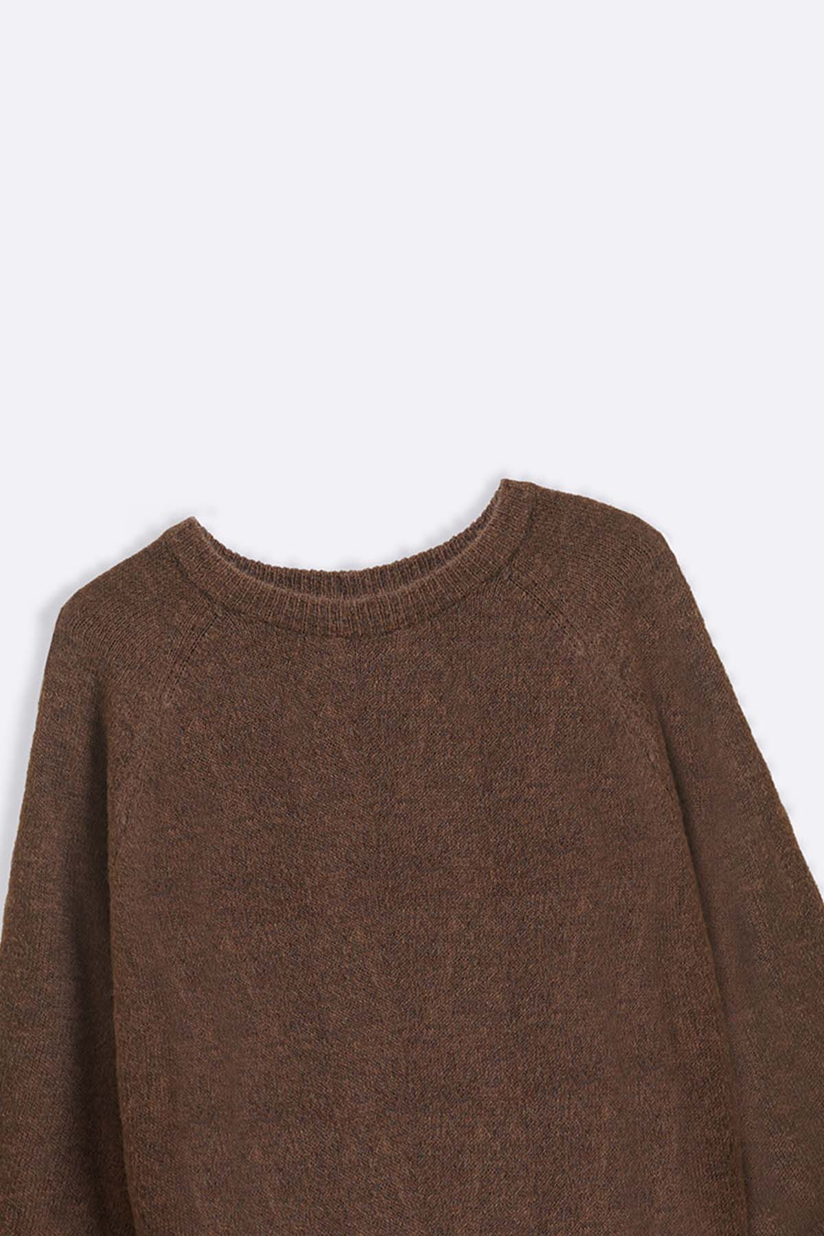 BEAR HUG SWEATER - Image 8