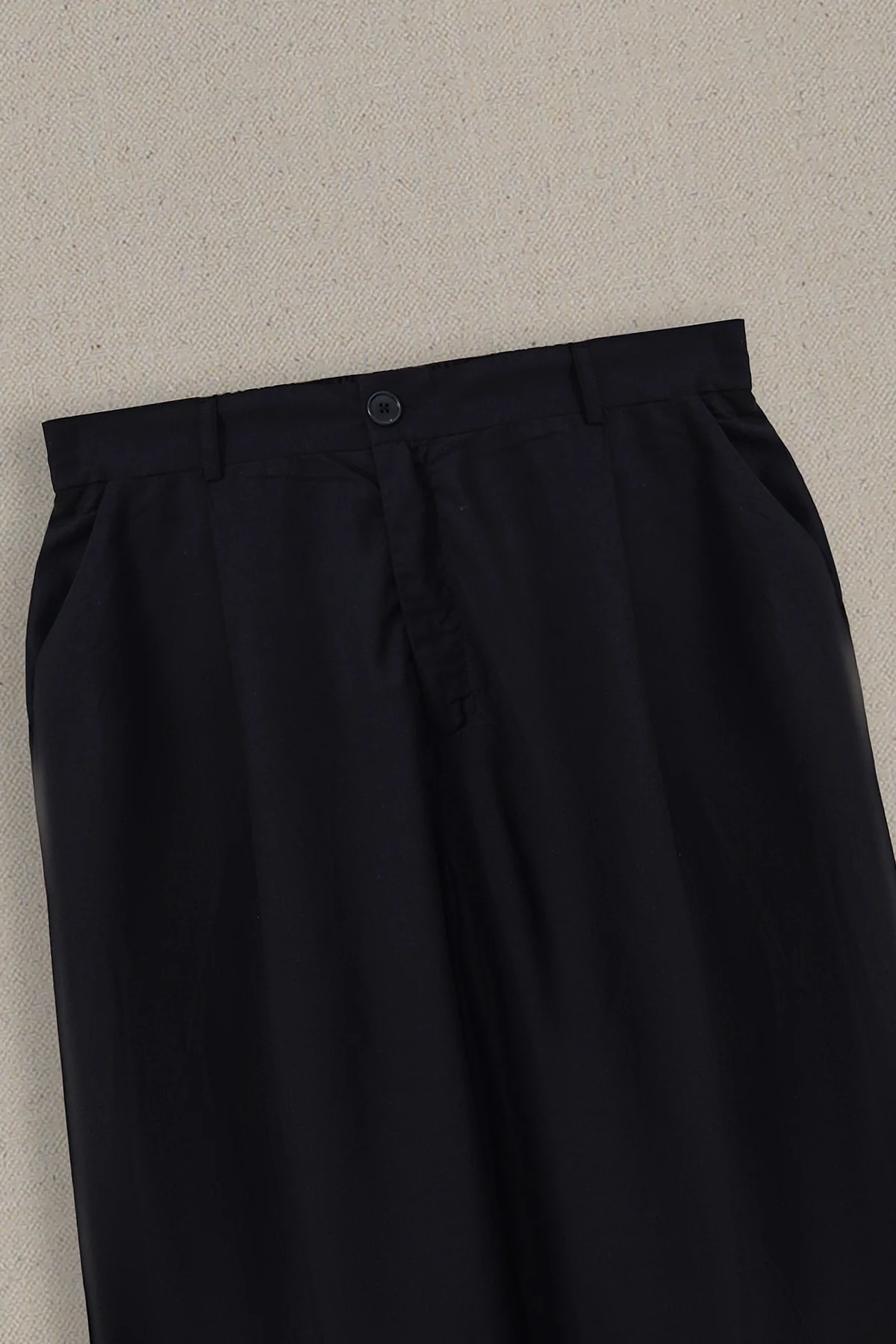 BLACK FLORA PANTS - Image 8