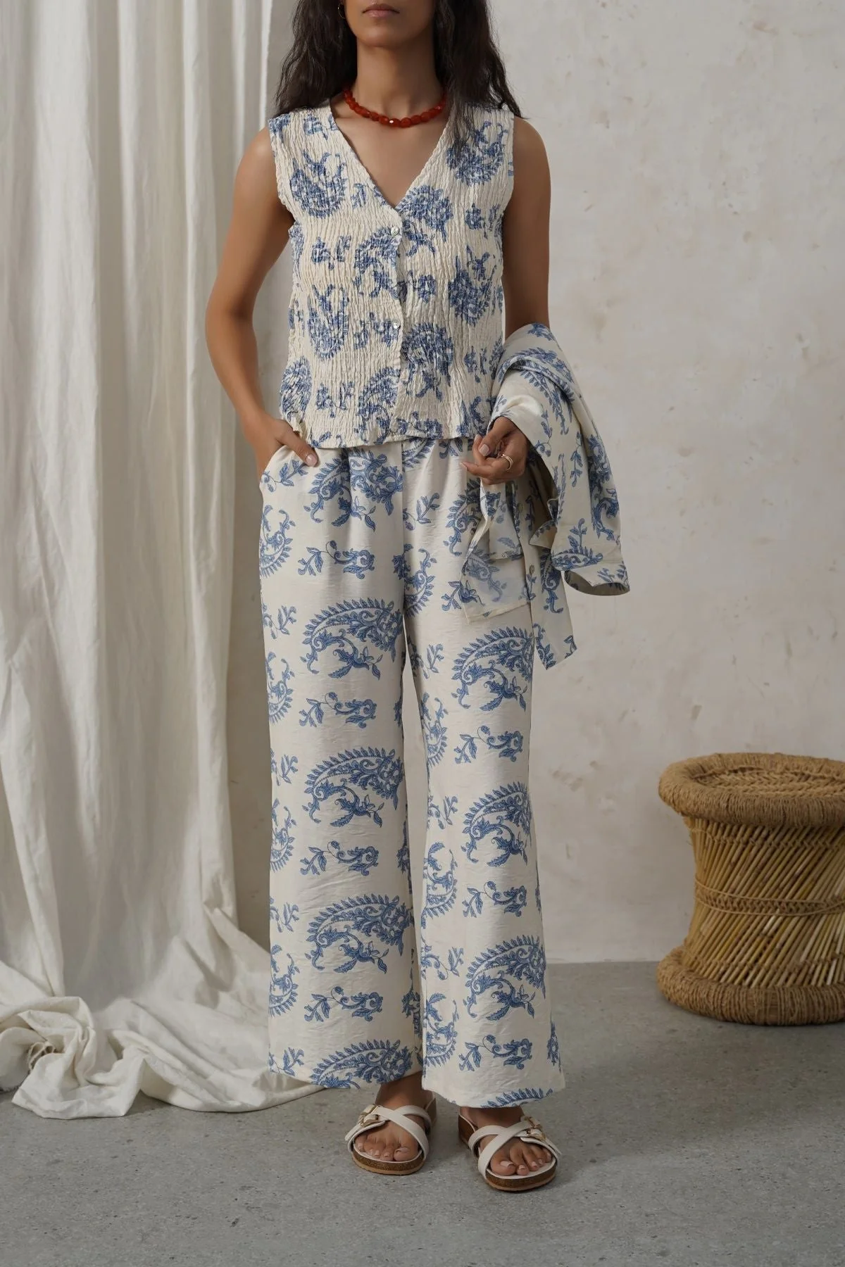 BLUE SMOCKED VEST - Image 4
