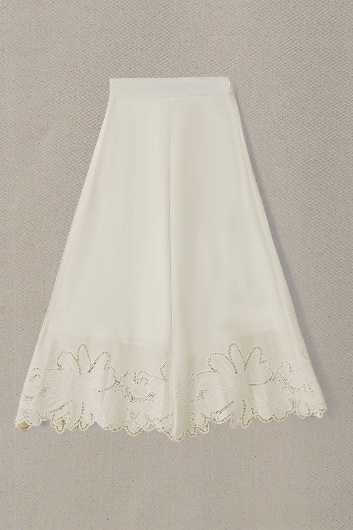BOTANICAL CUTWORK PANTS - Image 2