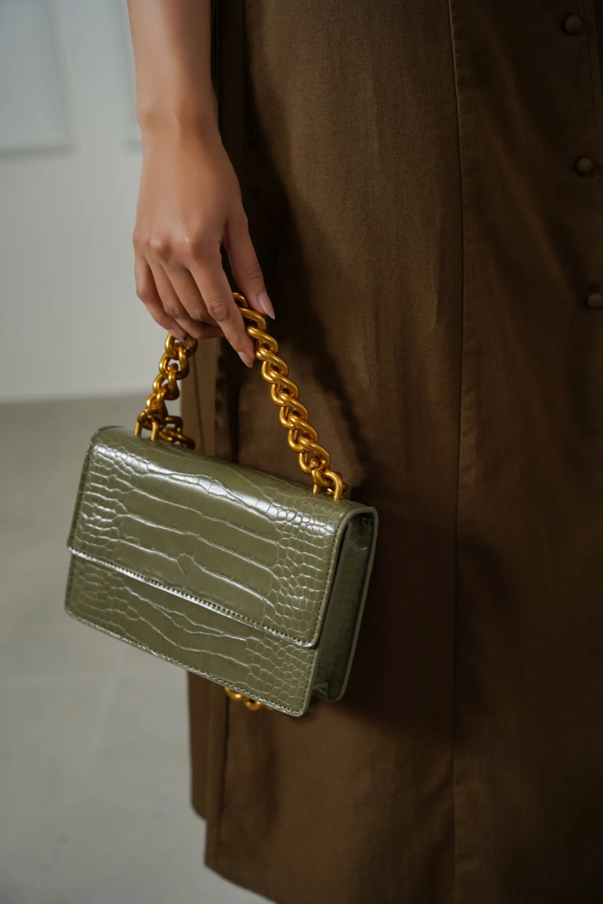 BOXY STATEMENT BAG