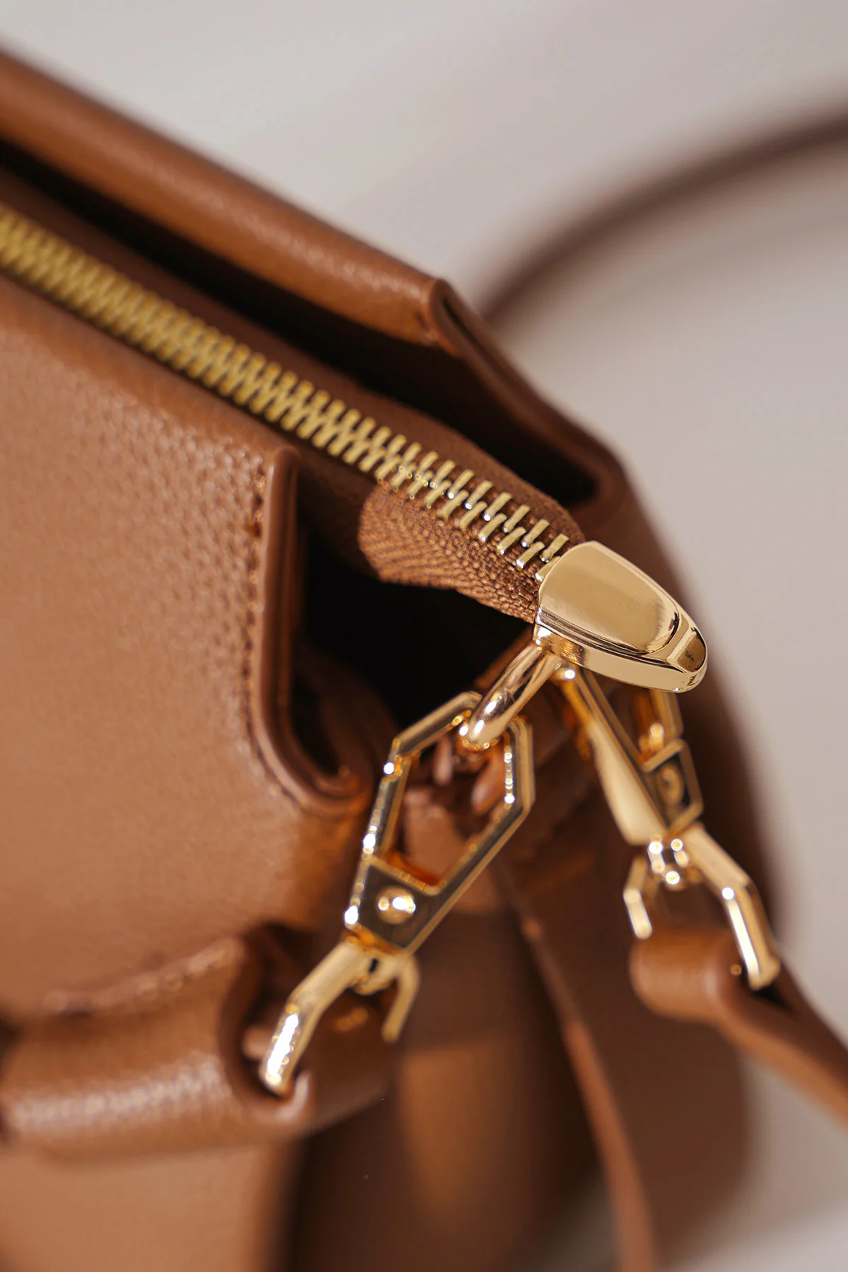BRAIDED TOP HANDLE BAG - Image 7