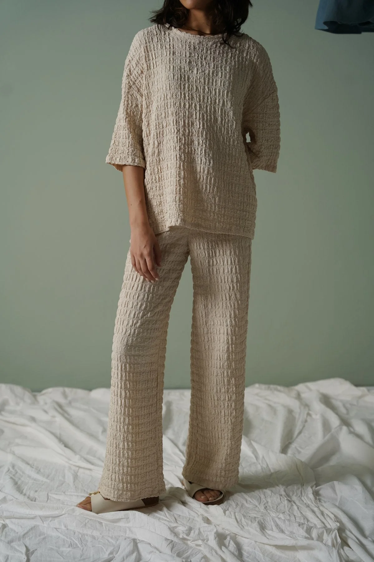 BUBBLE CRINKLE TEE - Image 3
