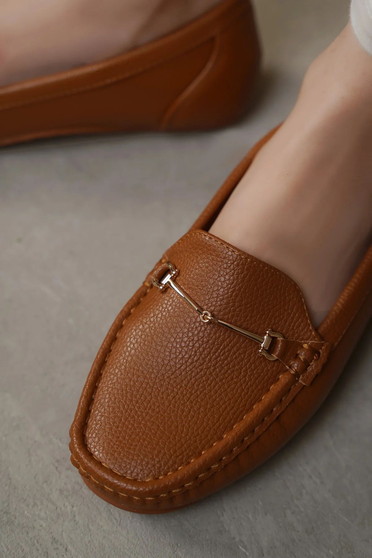 BUCKLE MAMA MOCCASINS - Image 2