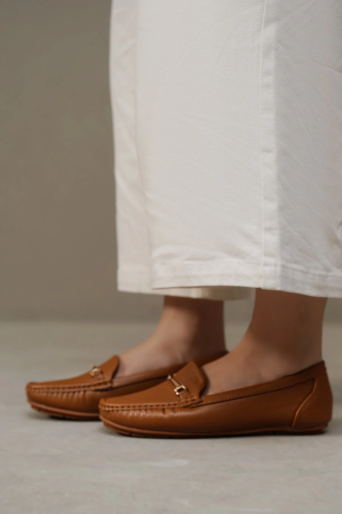 BUCKLE MAMA MOCCASINS - Image 3
