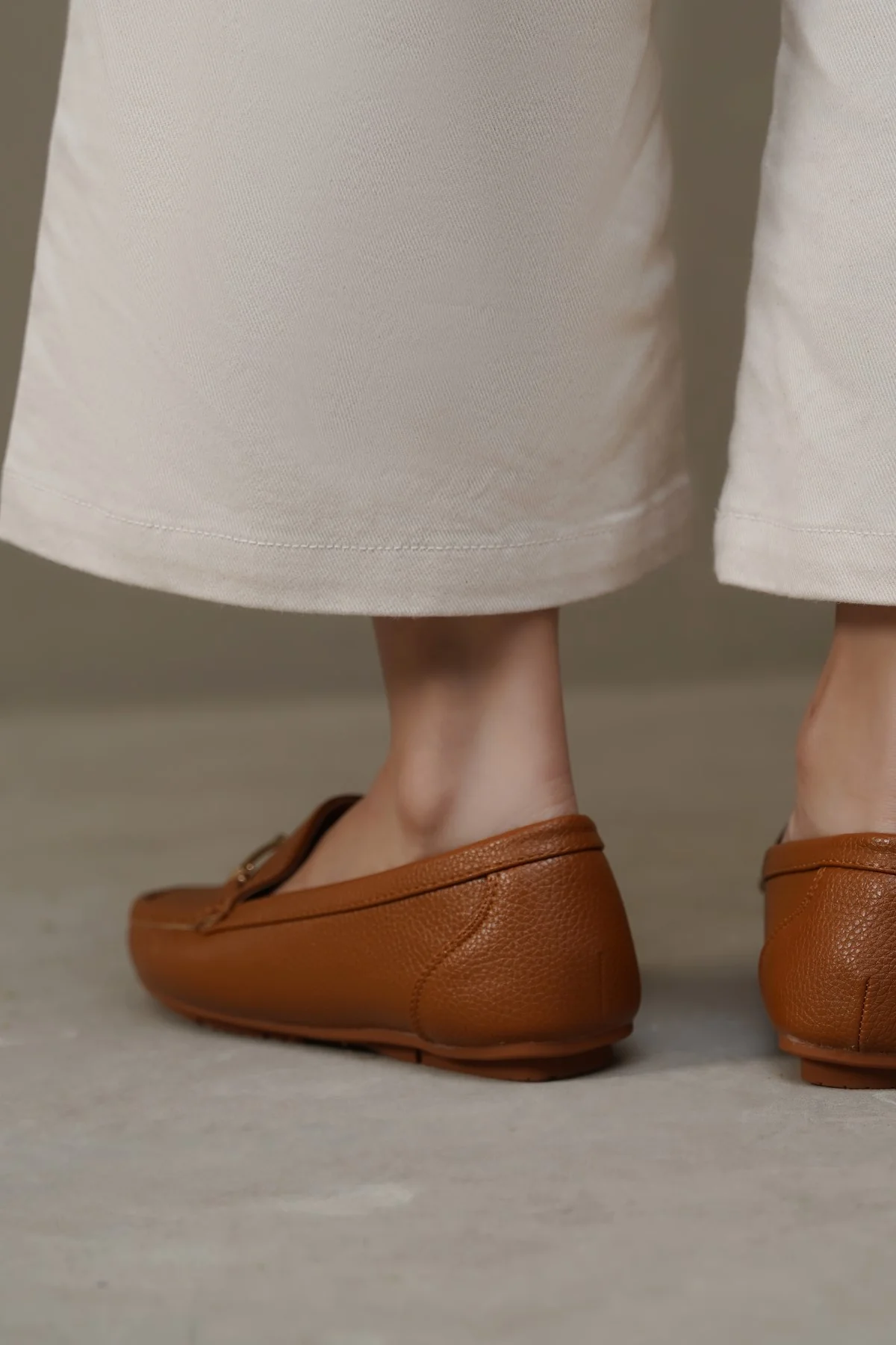 BUCKLE MAMA MOCCASINS - Image 5