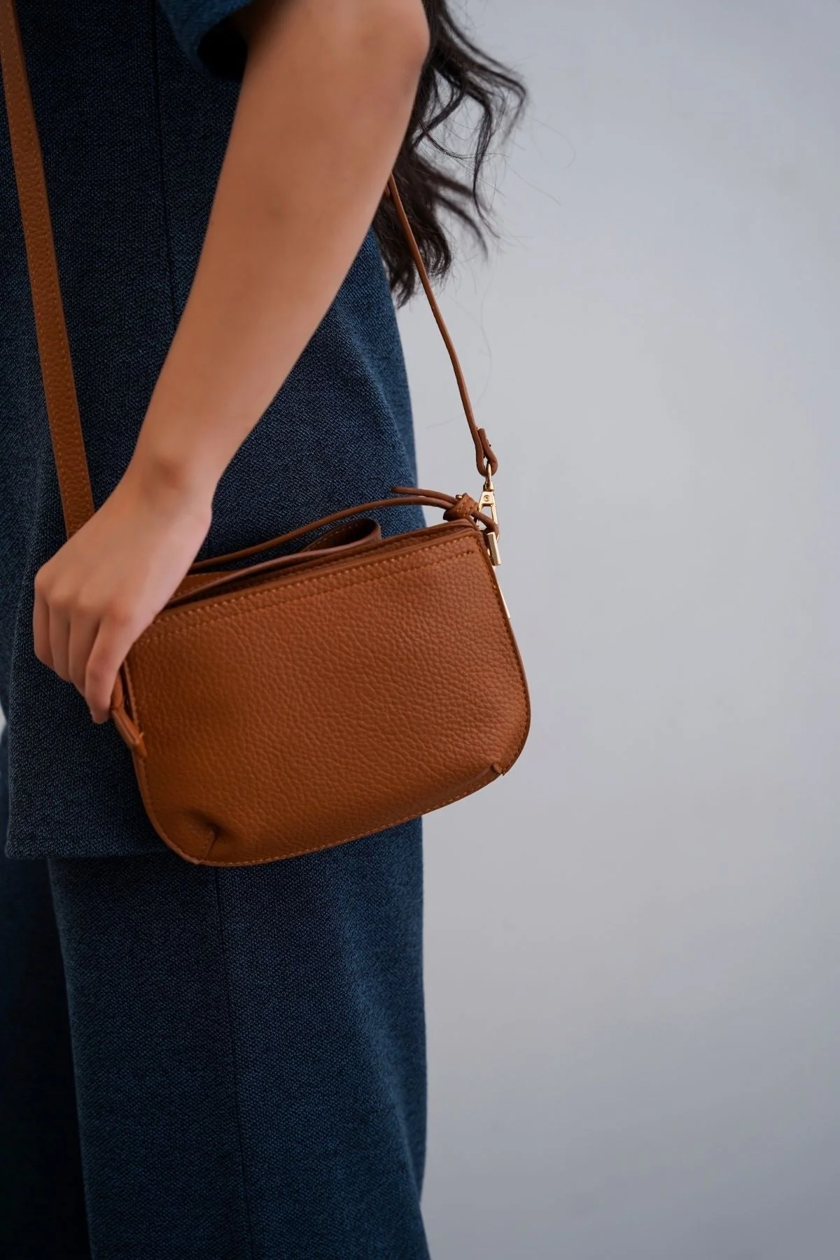 BUTTER CROSSBODY BAG - Image 6