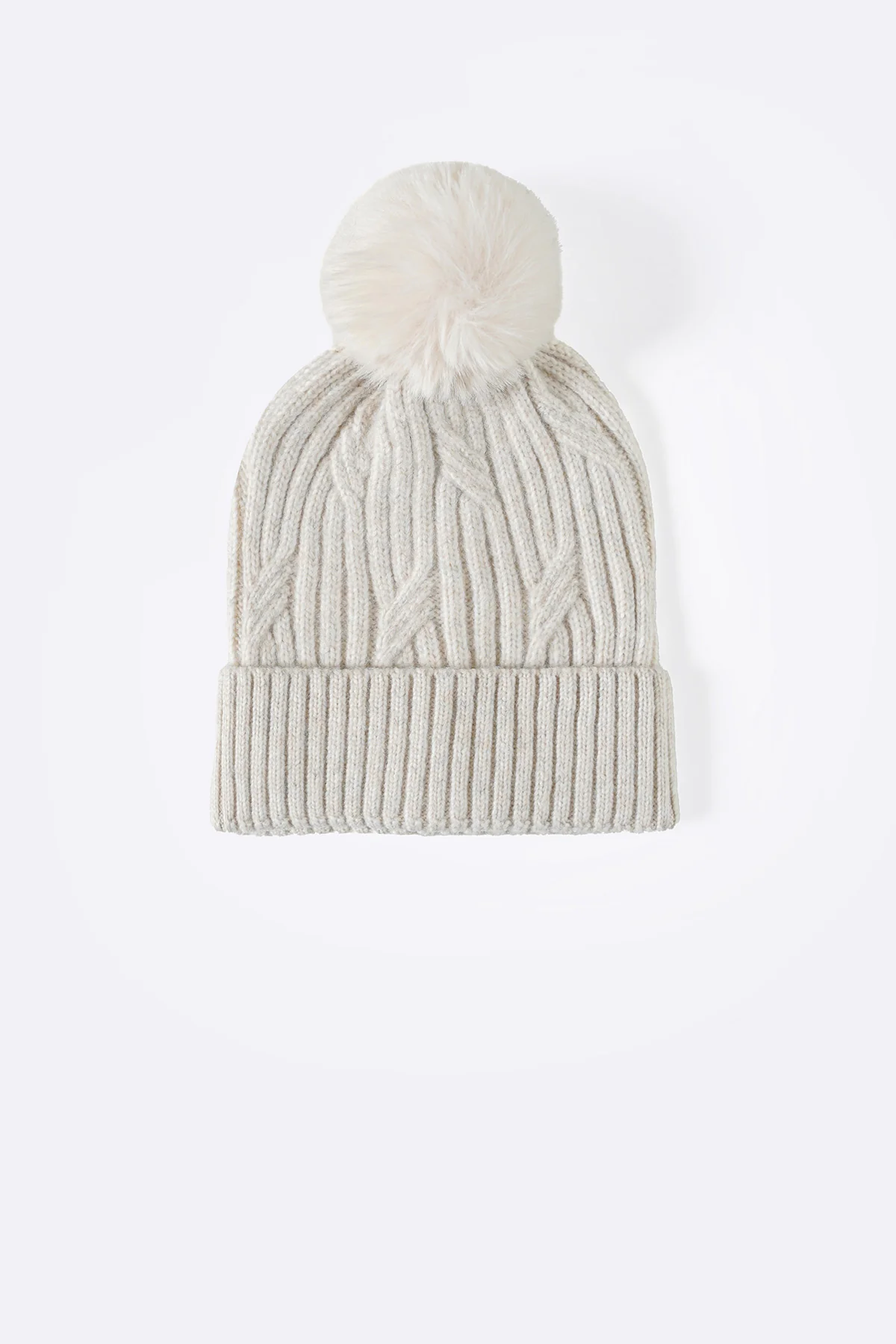 CABLE KNIT BEANIE