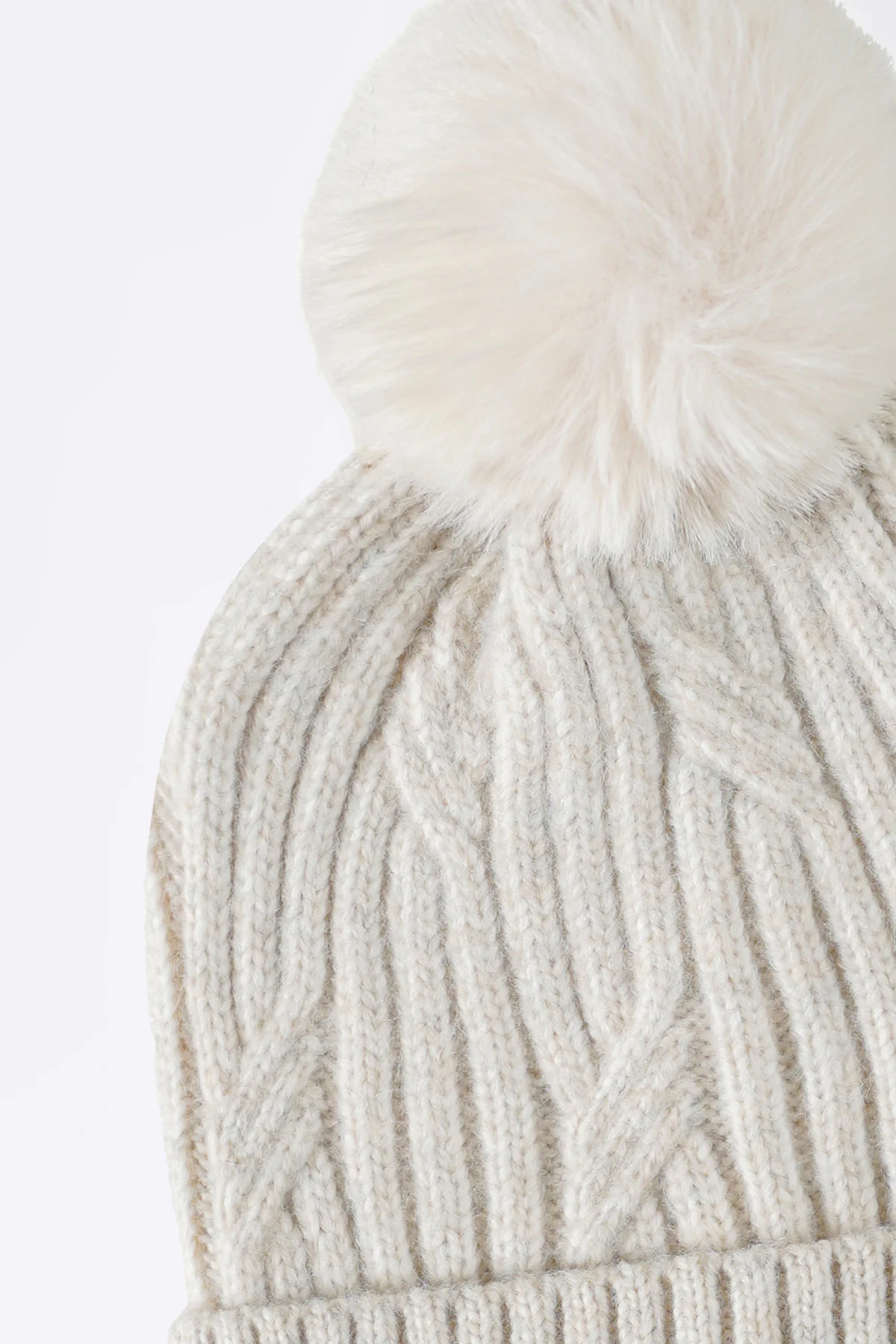 CABLE KNIT BEANIE - Image 2