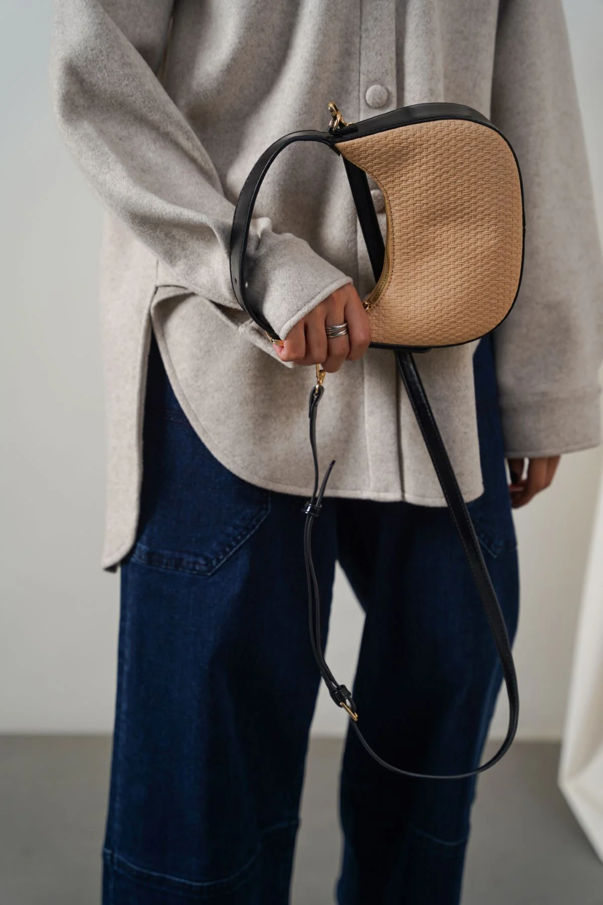 CALILO CROSSBODY BAG - Image 3