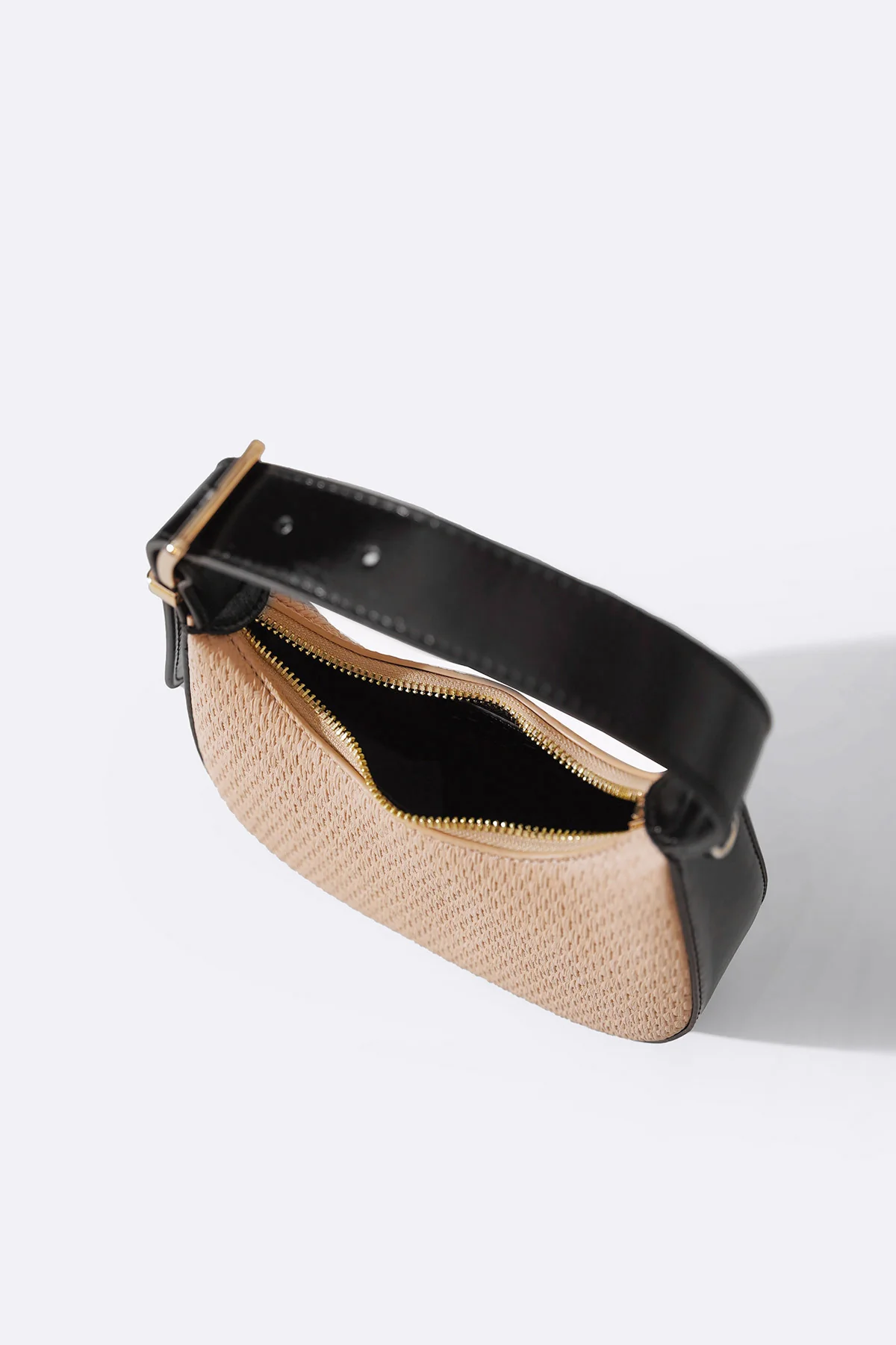 CALILO CROSSBODY BAG - Image 4