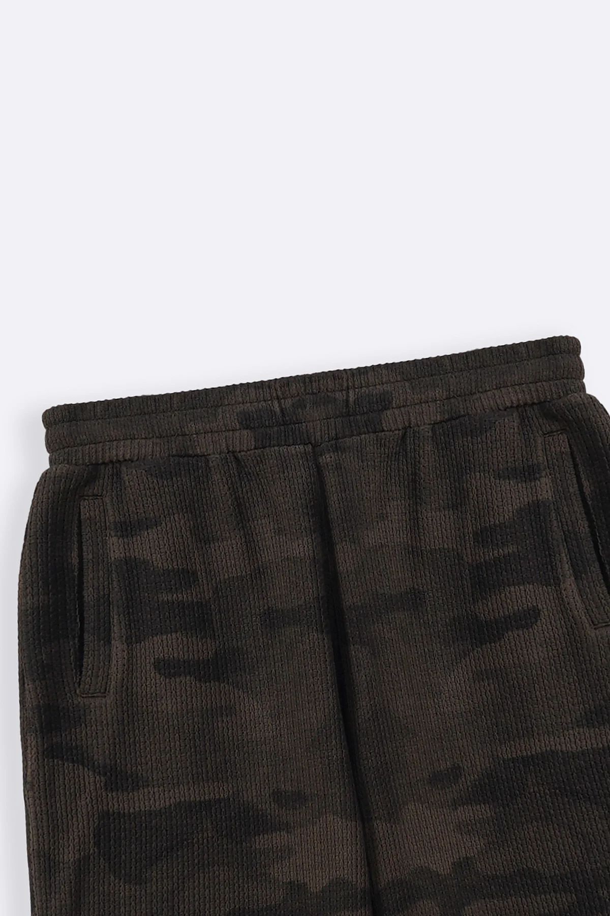 CAMO TEXTURED SHORTS - Image 6