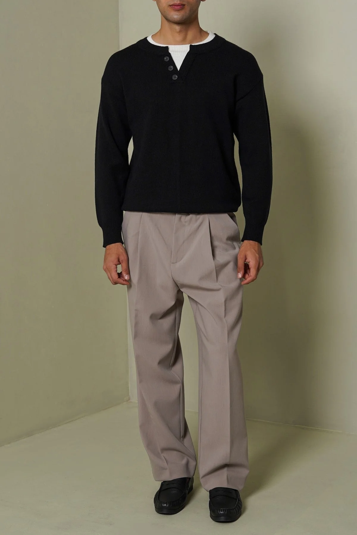 CAMPUS HENLEY SWEATER
