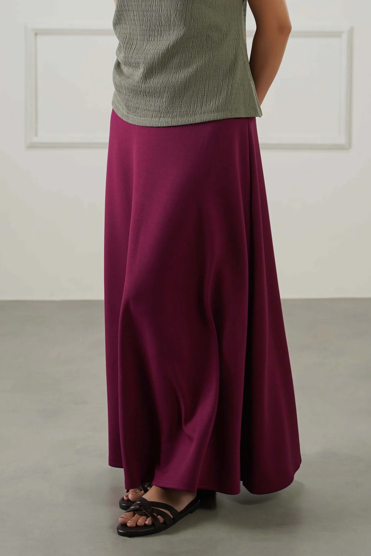 CASUAL EVERYDAY SKIRT - Image 4