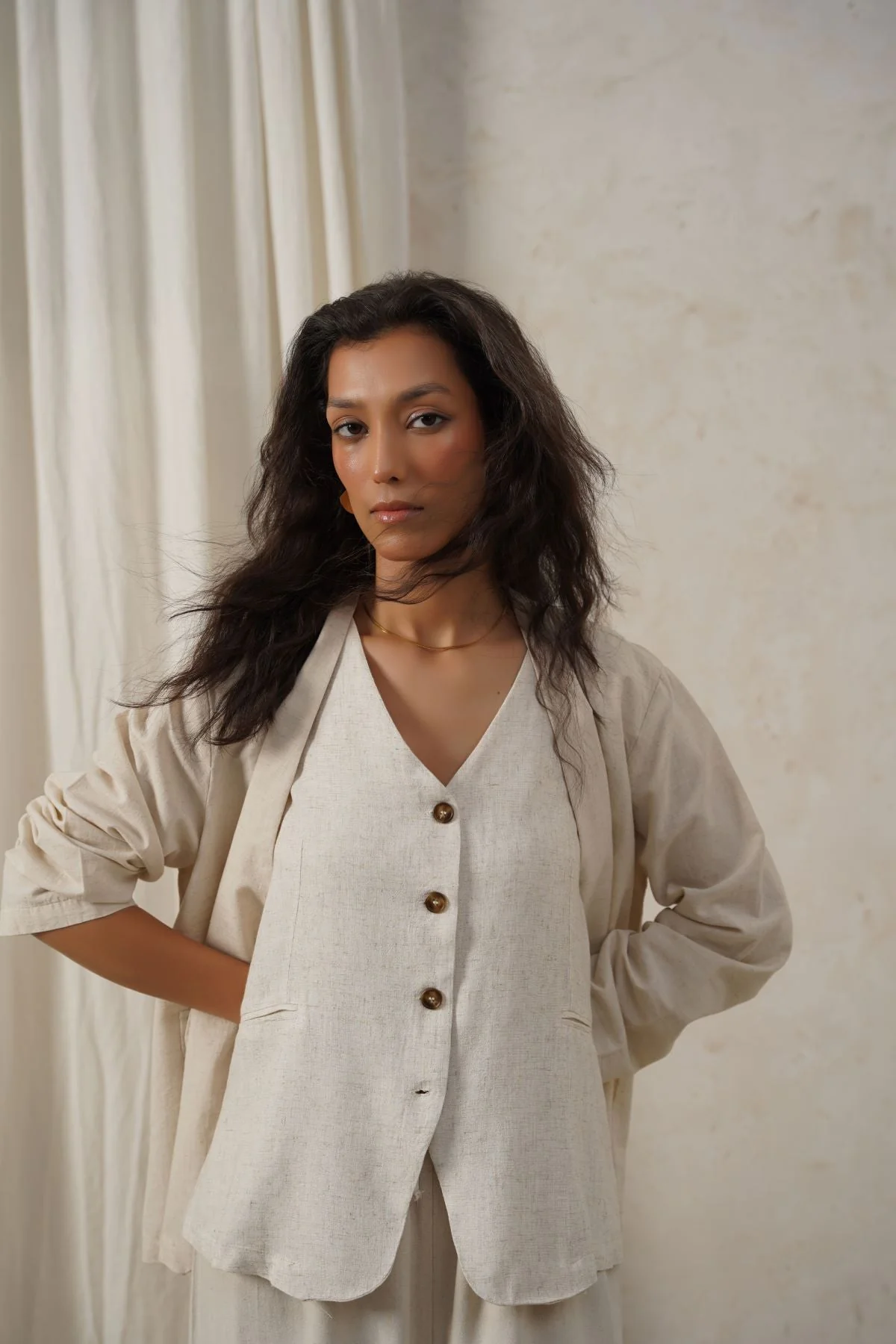 CASUAL LINEN VEST - Image 7