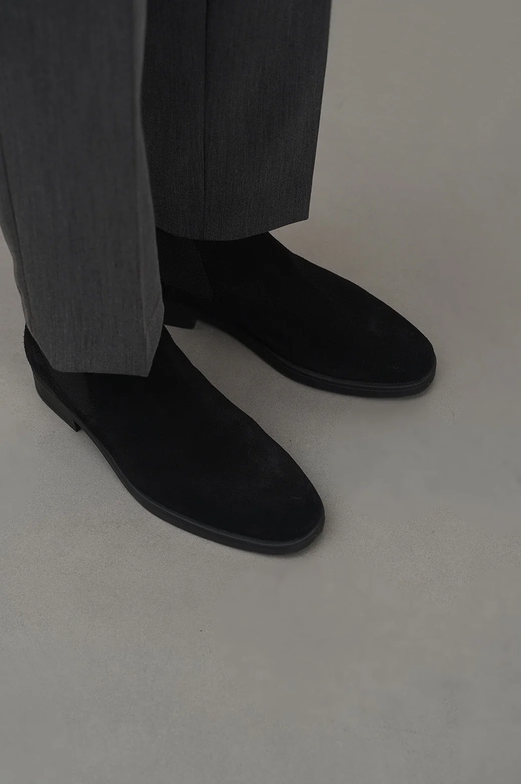 CLASSIC CHELSEA BOOTS - Image 4