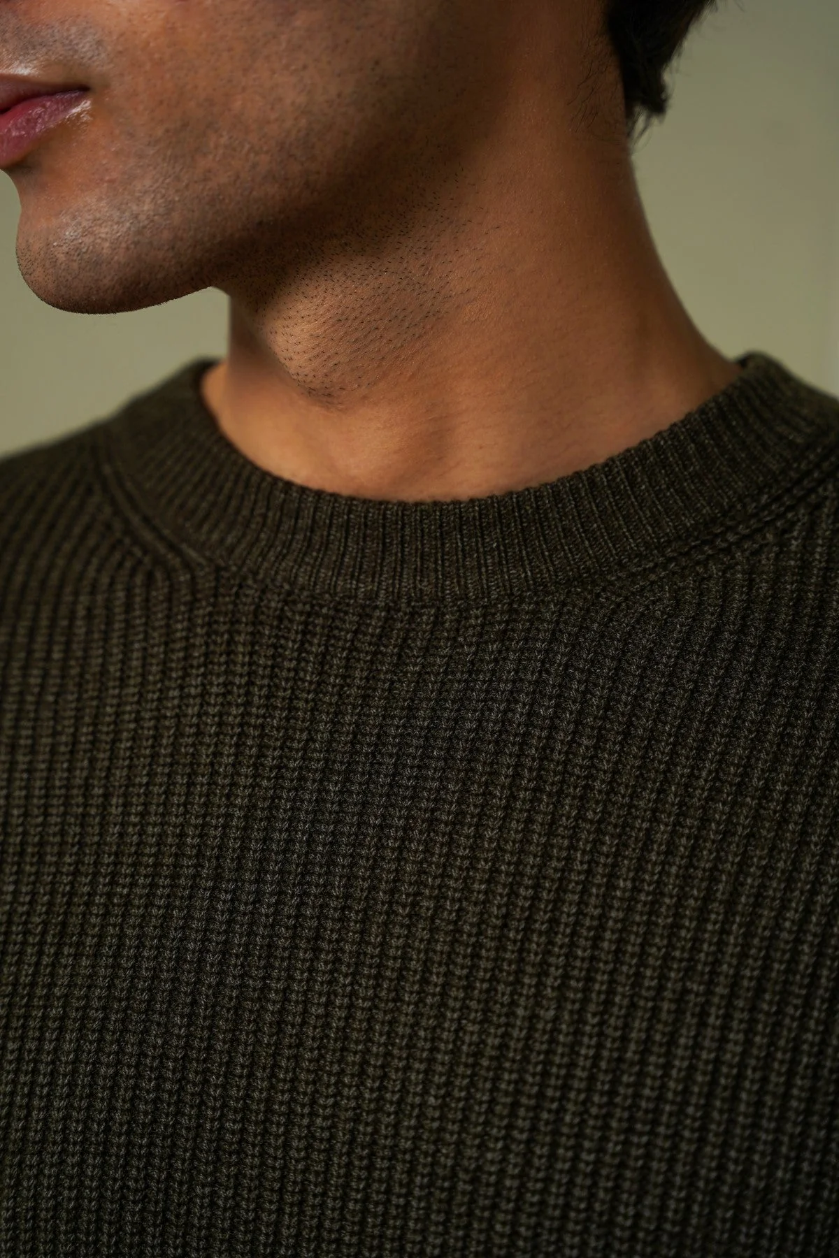 CLASSIC CREWNECK SWEATER - Image 2