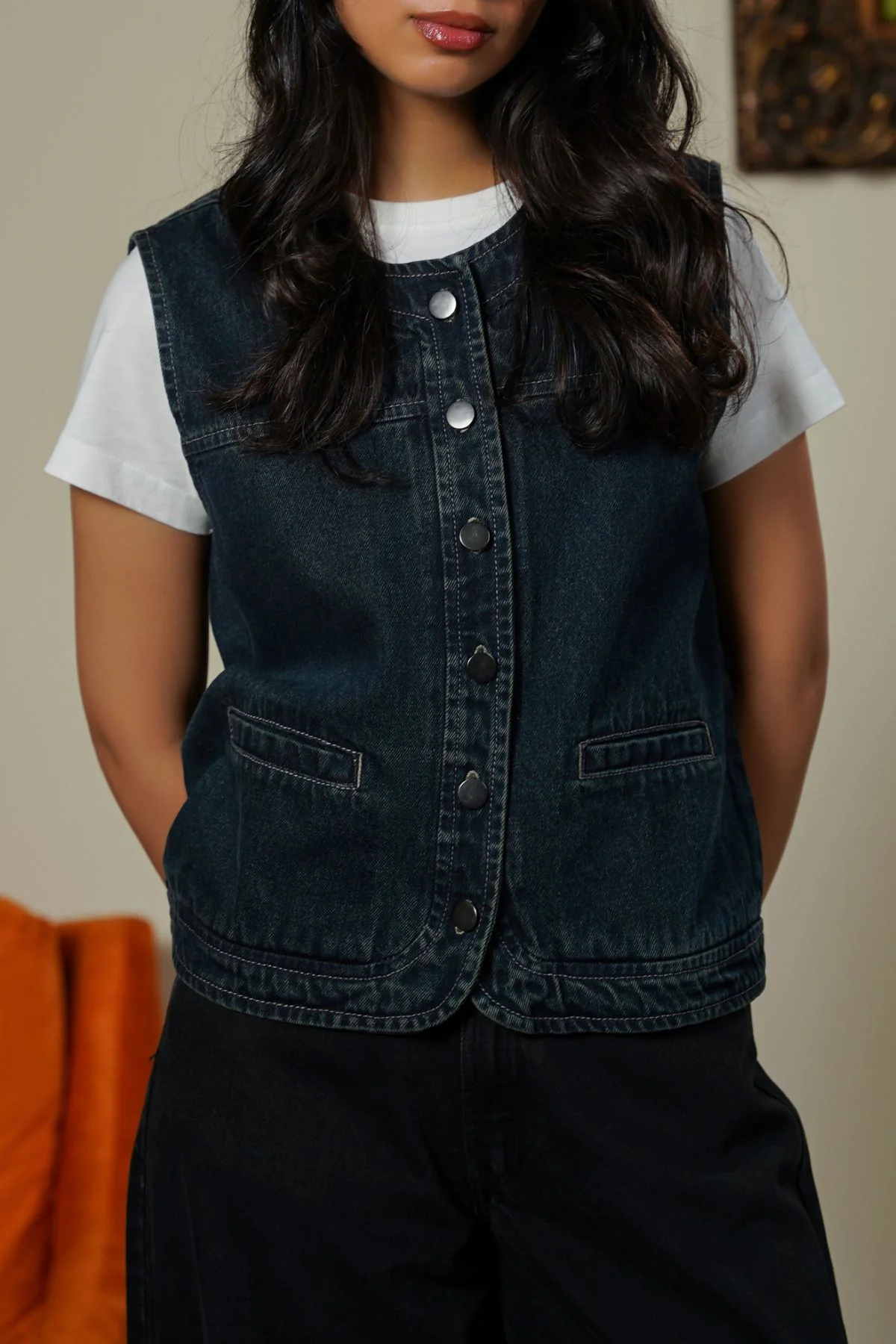 CLASSIC DENIM VEST - Image 4