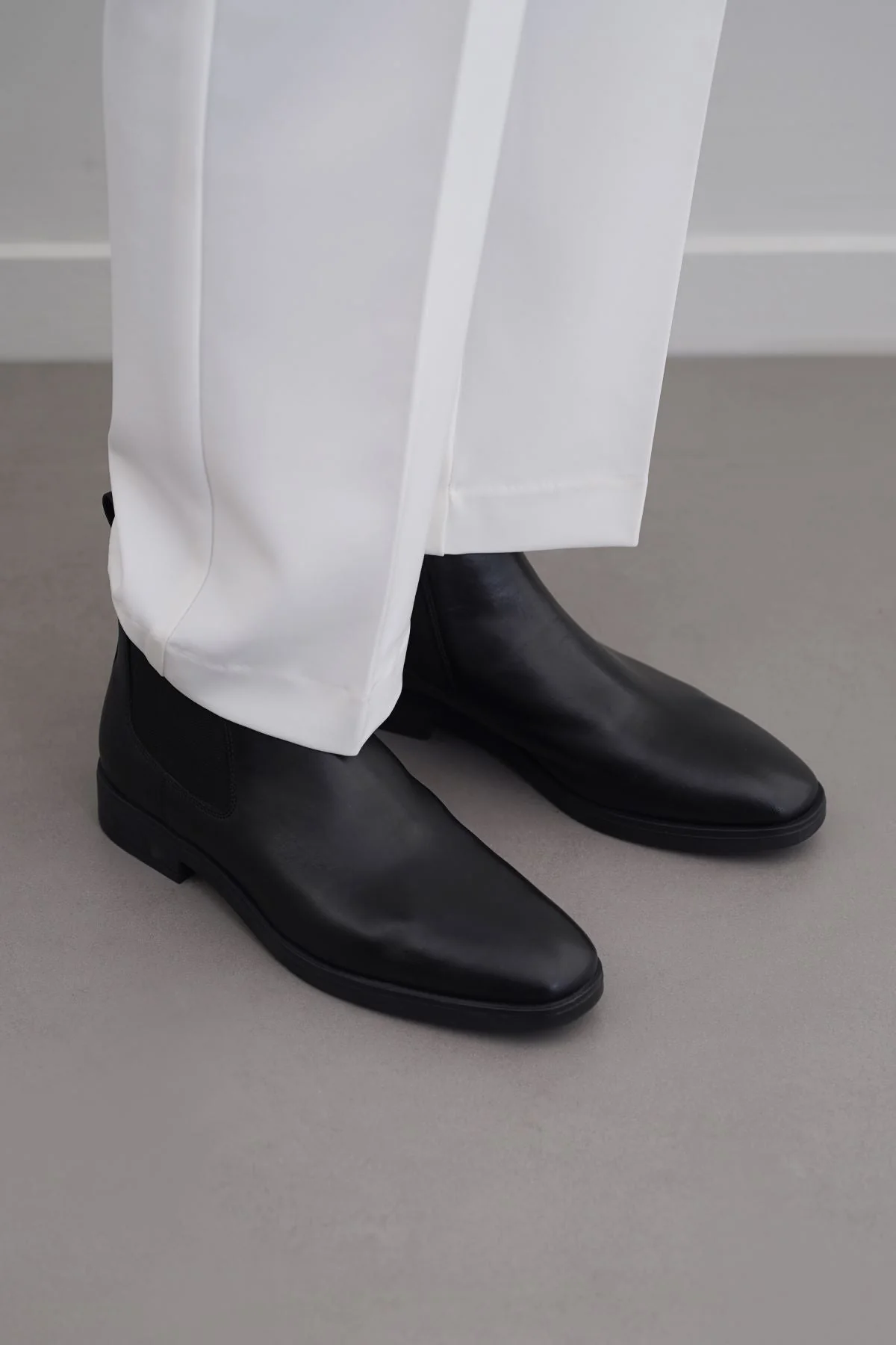 CLASSIC LEATHER CHELSEAS - Image 4