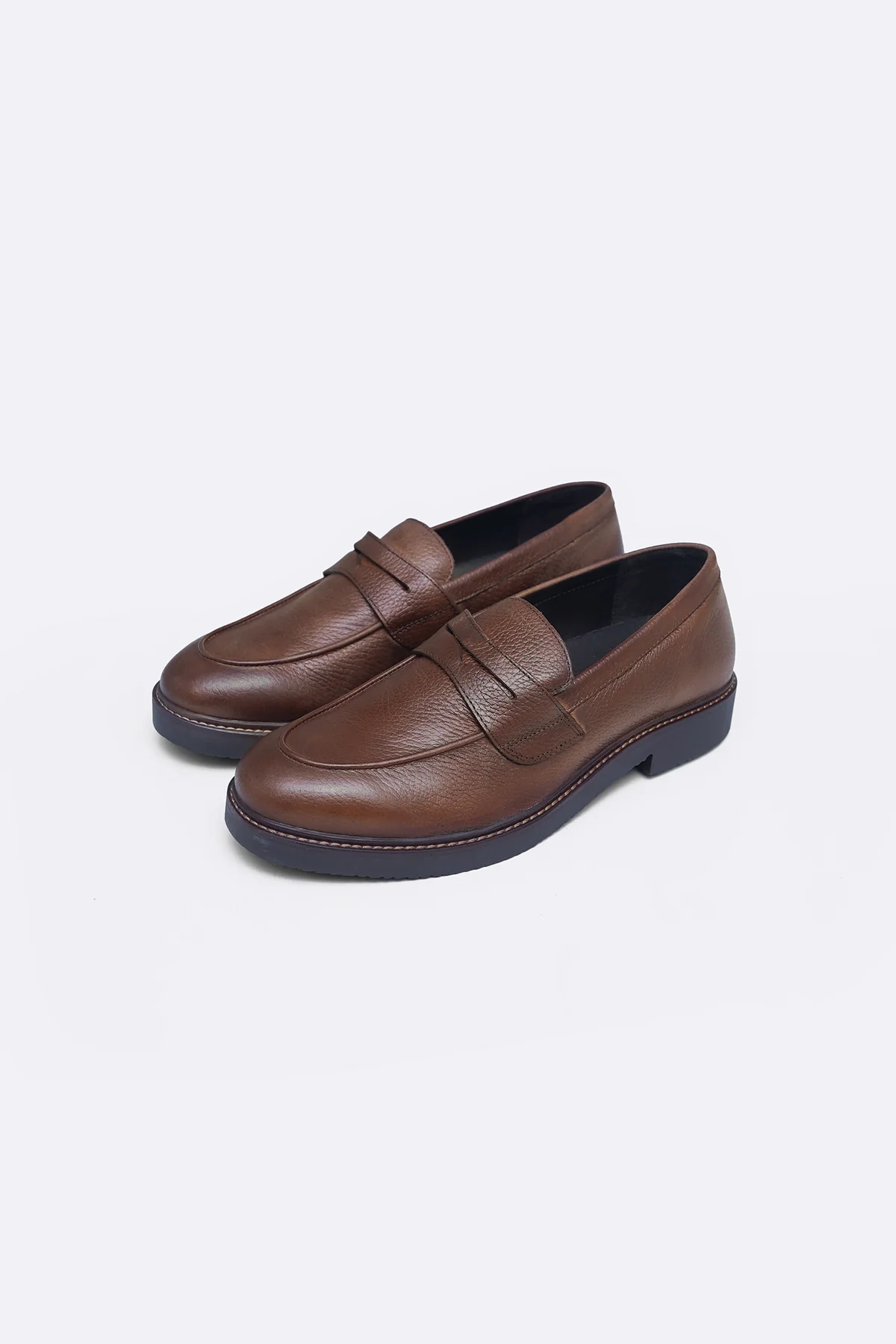CLASSIC LEATHER LOAFERS - Image 2