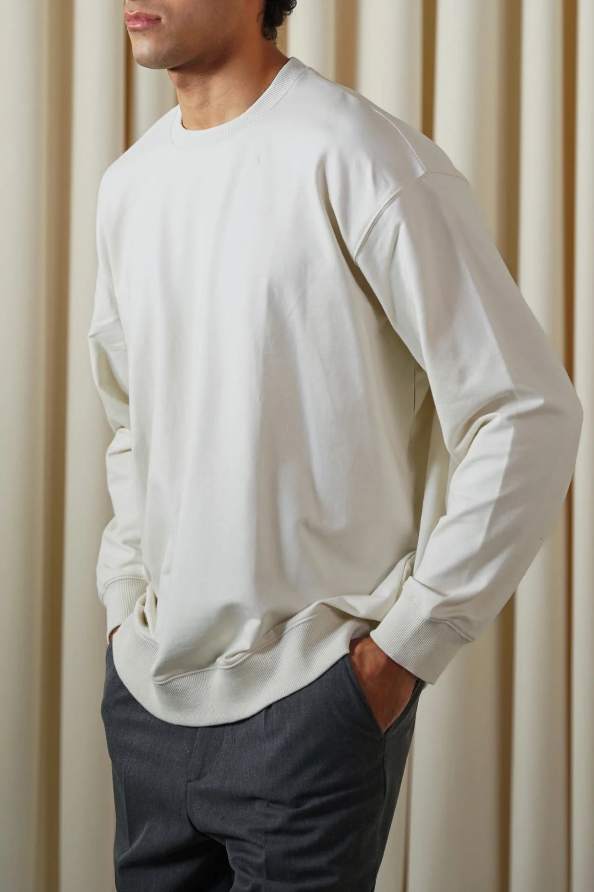 CLASSIC SWEATSHIRT