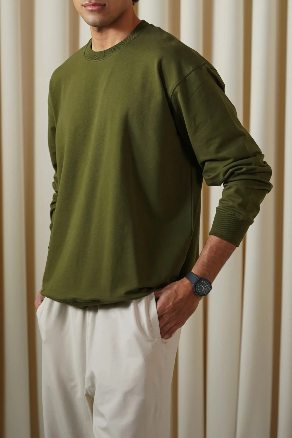 CLASSIC SWEATSHIRT