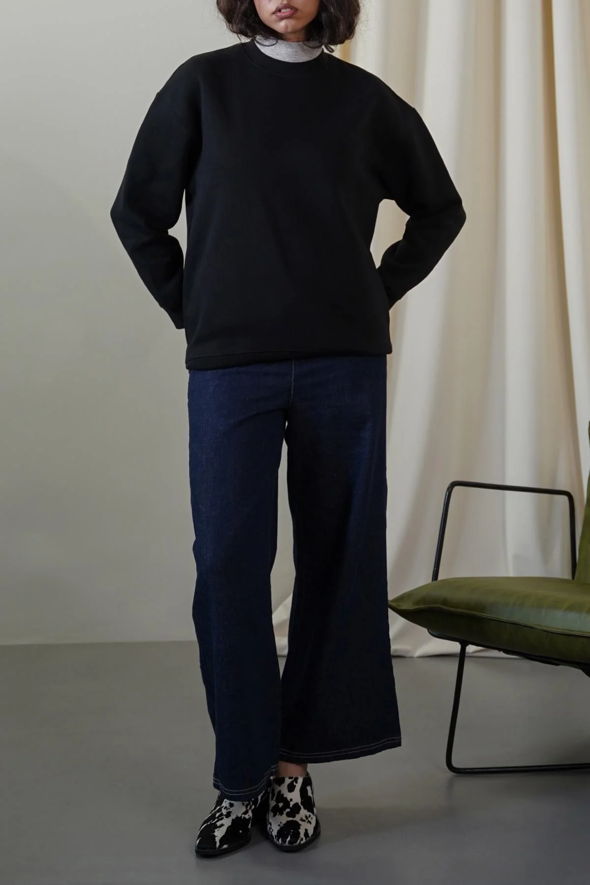 CLASSIC SWEATSHIRT