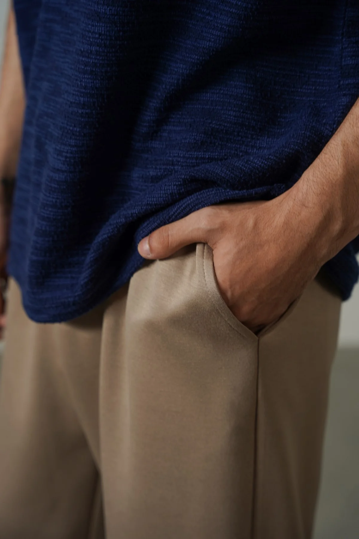 COMFORT STRAIGHT PANTS - Image 3