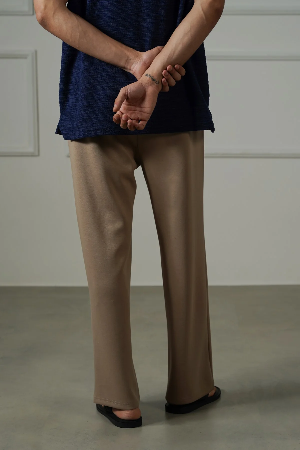 COMFORT STRAIGHT PANTS - Image 4