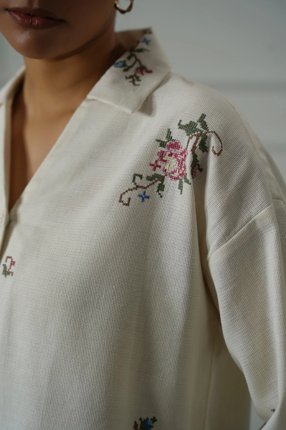 COTTON LACE ROSE SHIRT - Image 4