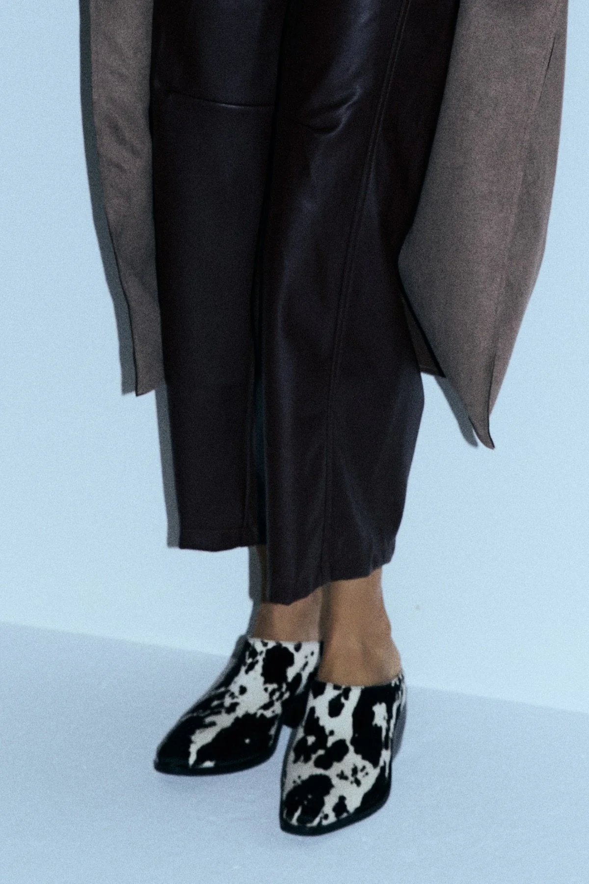 COW LEATHER BOOT MULES - Image 2
