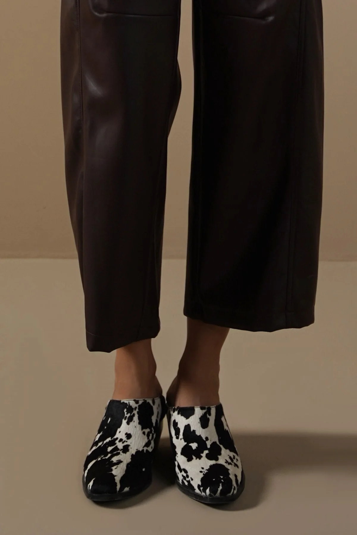 COW LEATHER BOOT MULES - Image 3