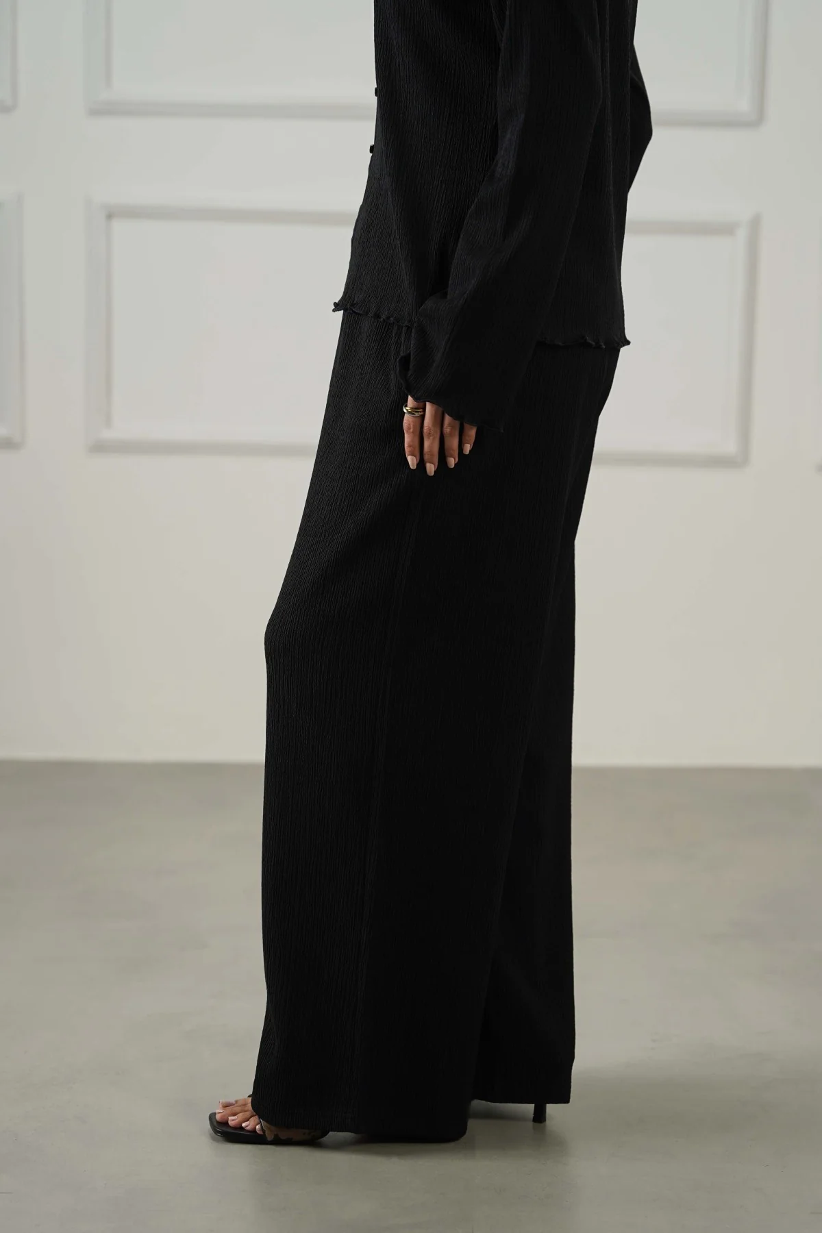 CRINKLE KNIT PANTS - Image 5
