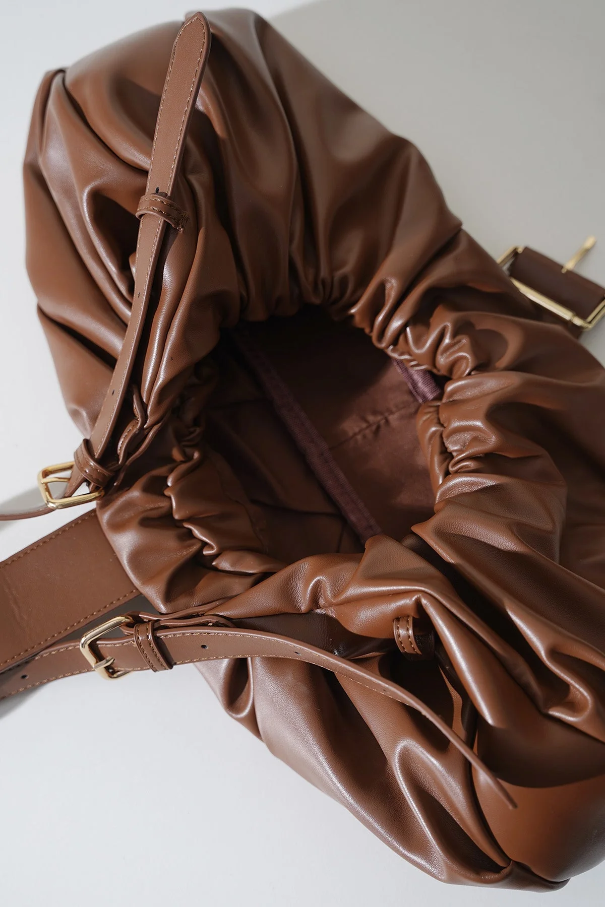 CROISSANT SHOULDER BAG - Image 4