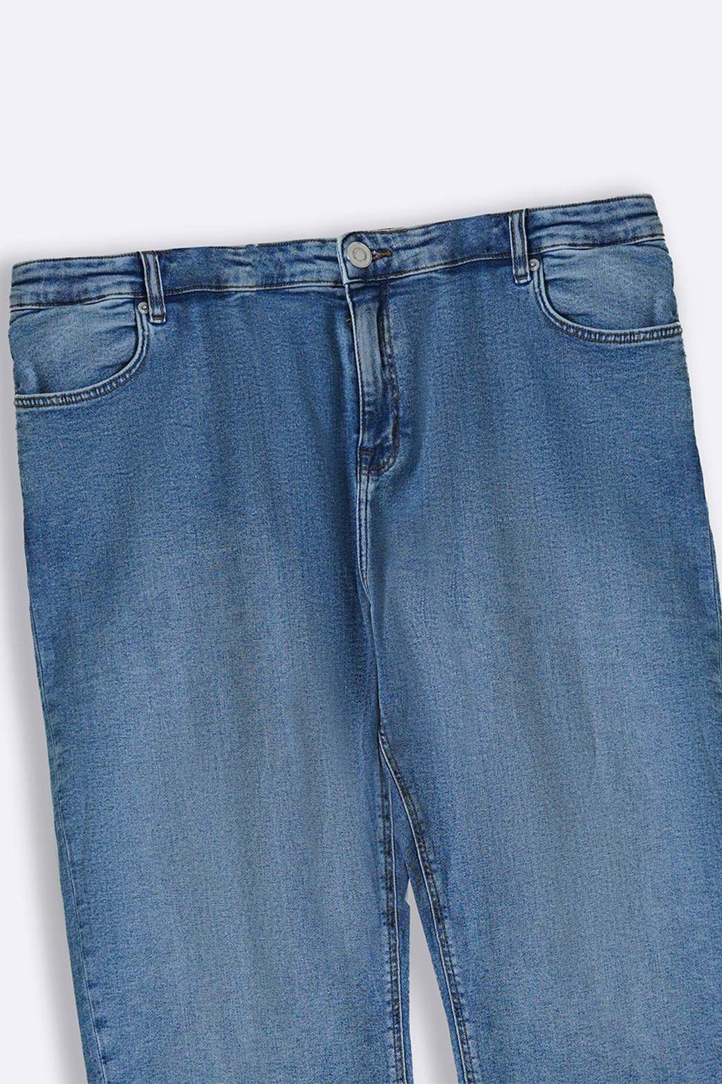 CURVE SLIM CROPPED JEANS - Image 6