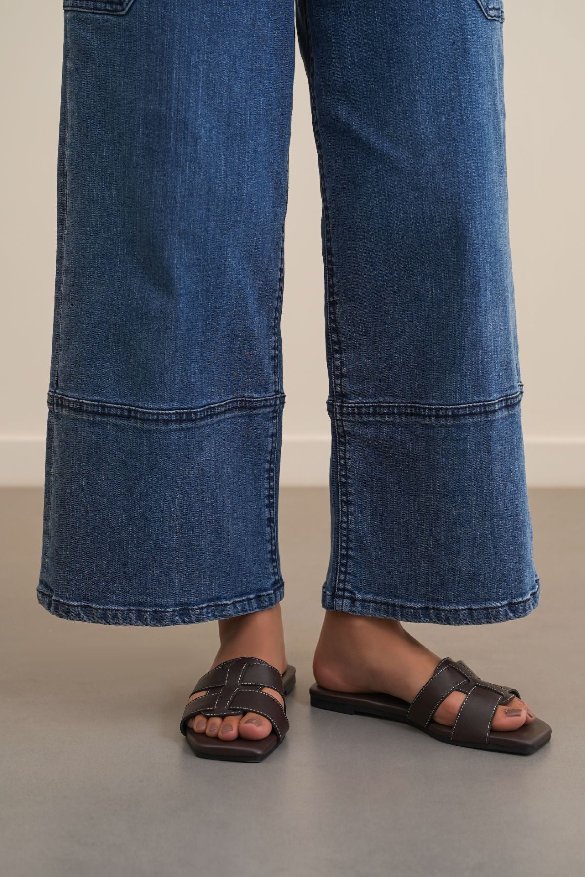 CUSHIONED STITCH SLIDES - Image 4