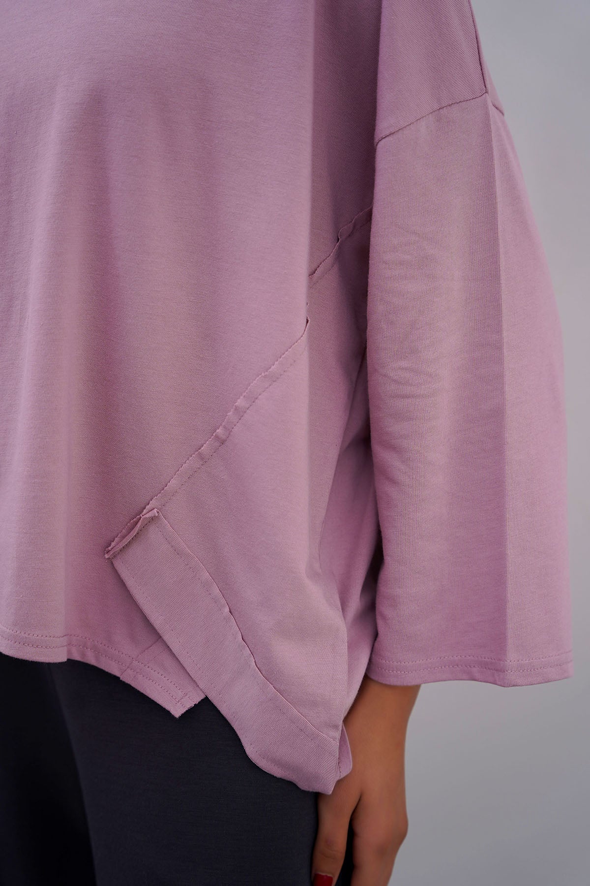 CUT-AND-SEW TEE - Image 3