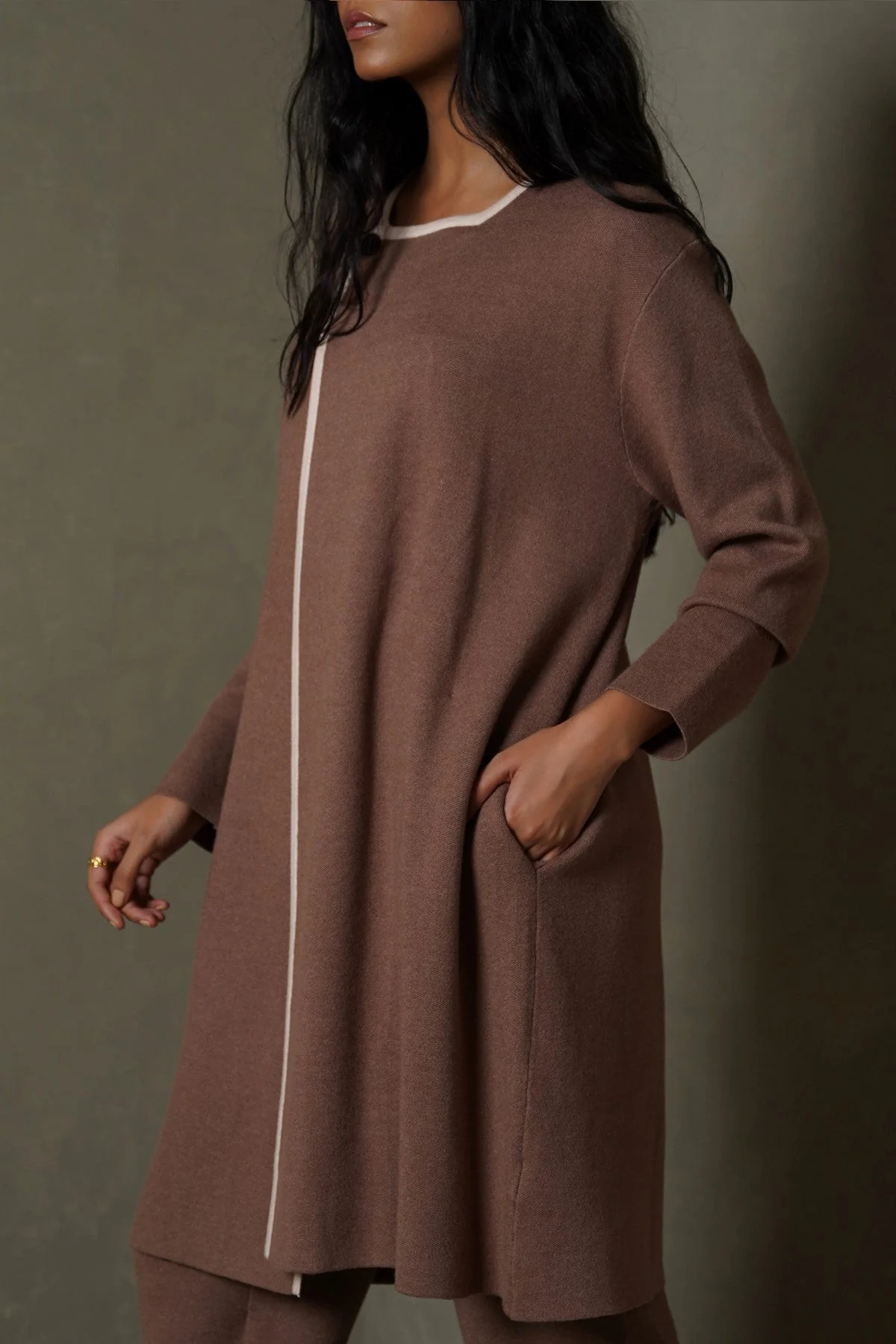 DUNE CAPE SWEATER - Image 4