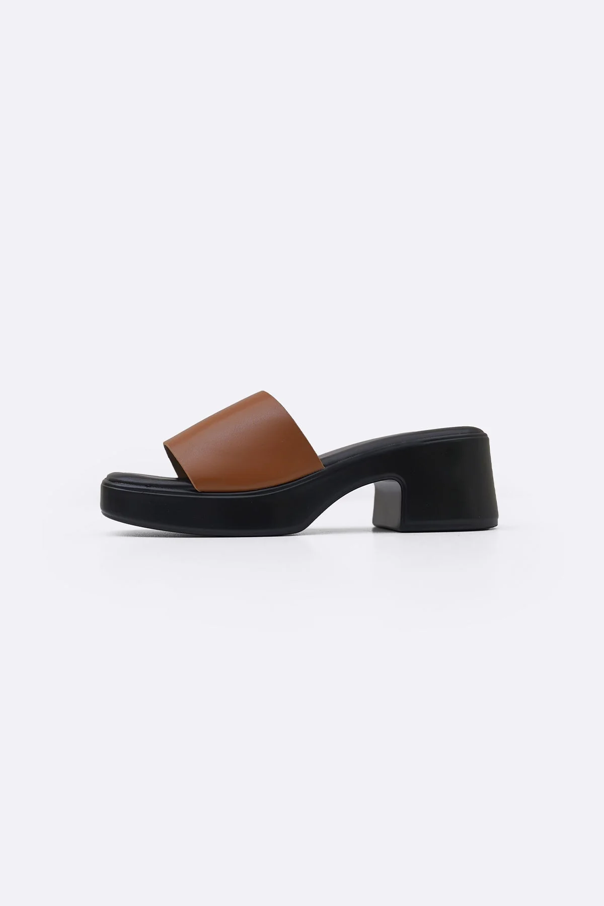 EASY BLOCK HEELS